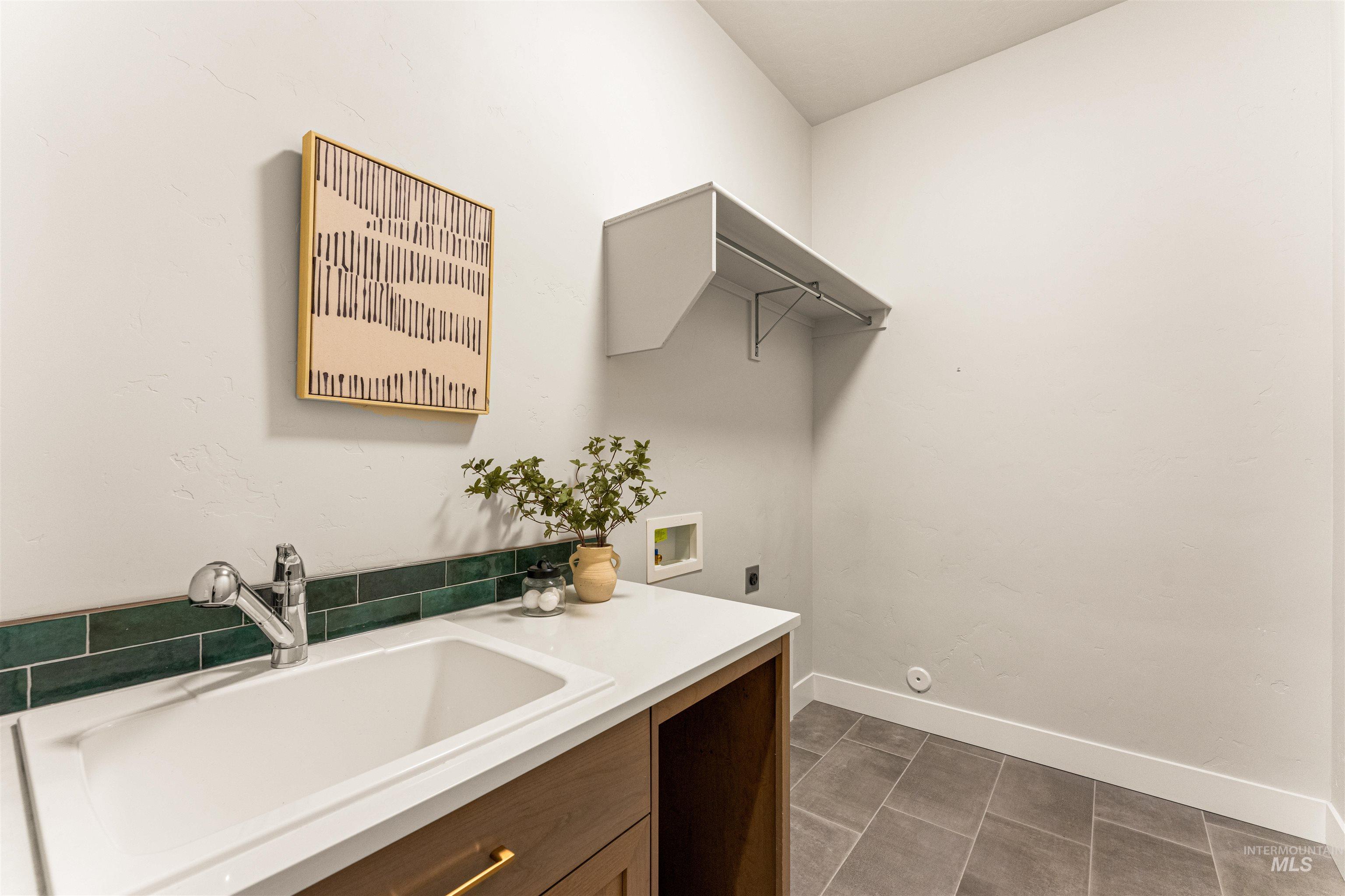 3117 E Brace Ct, Meridian, Idaho 83642, 4 Bedrooms, 2.5 Bathrooms, Residential For Sale, Price $775,000,MLS 98978790