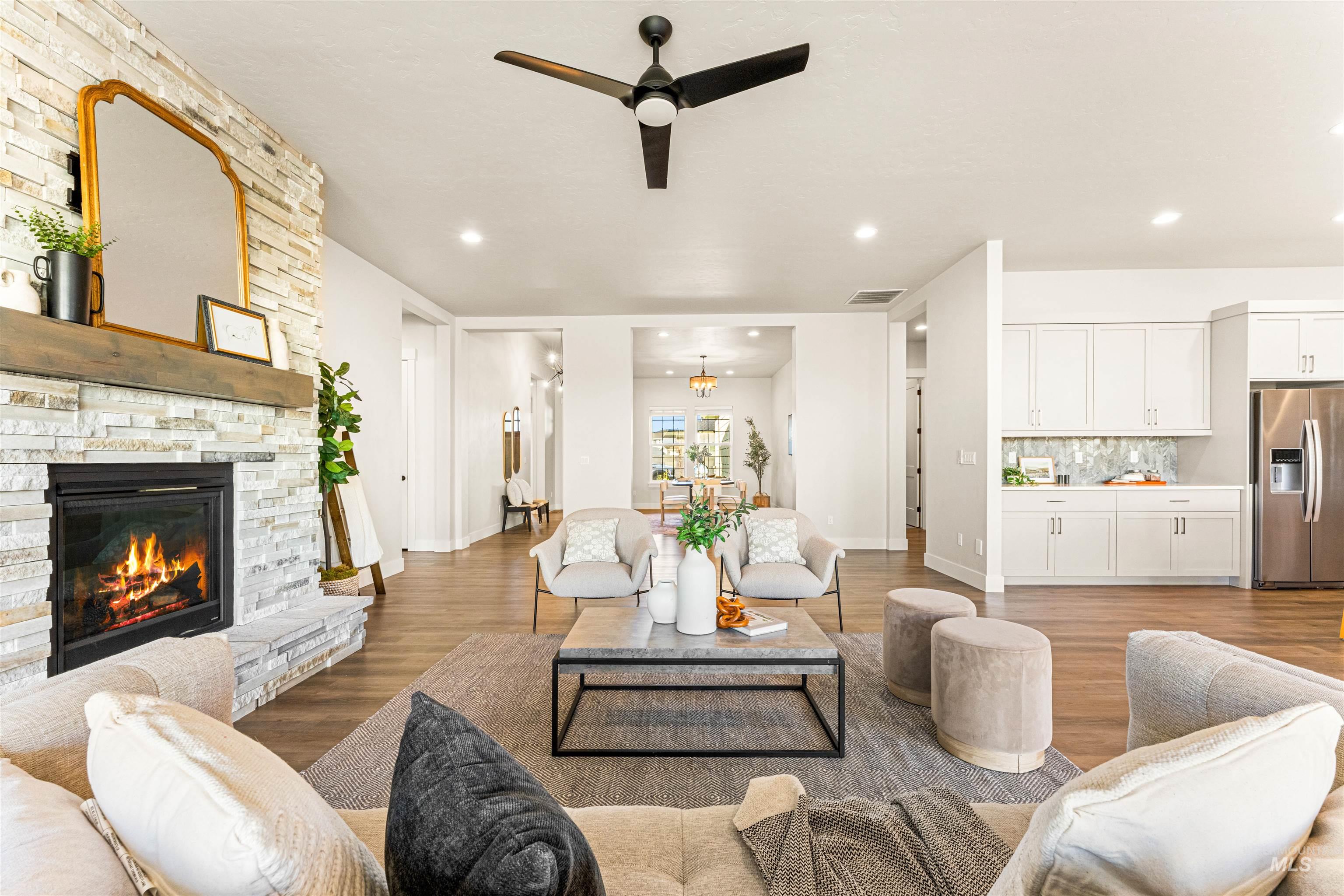 3117 E Brace Ct, Meridian, Idaho 83642, 4 Bedrooms, 2.5 Bathrooms, Residential For Sale, Price $775,000,MLS 98978790