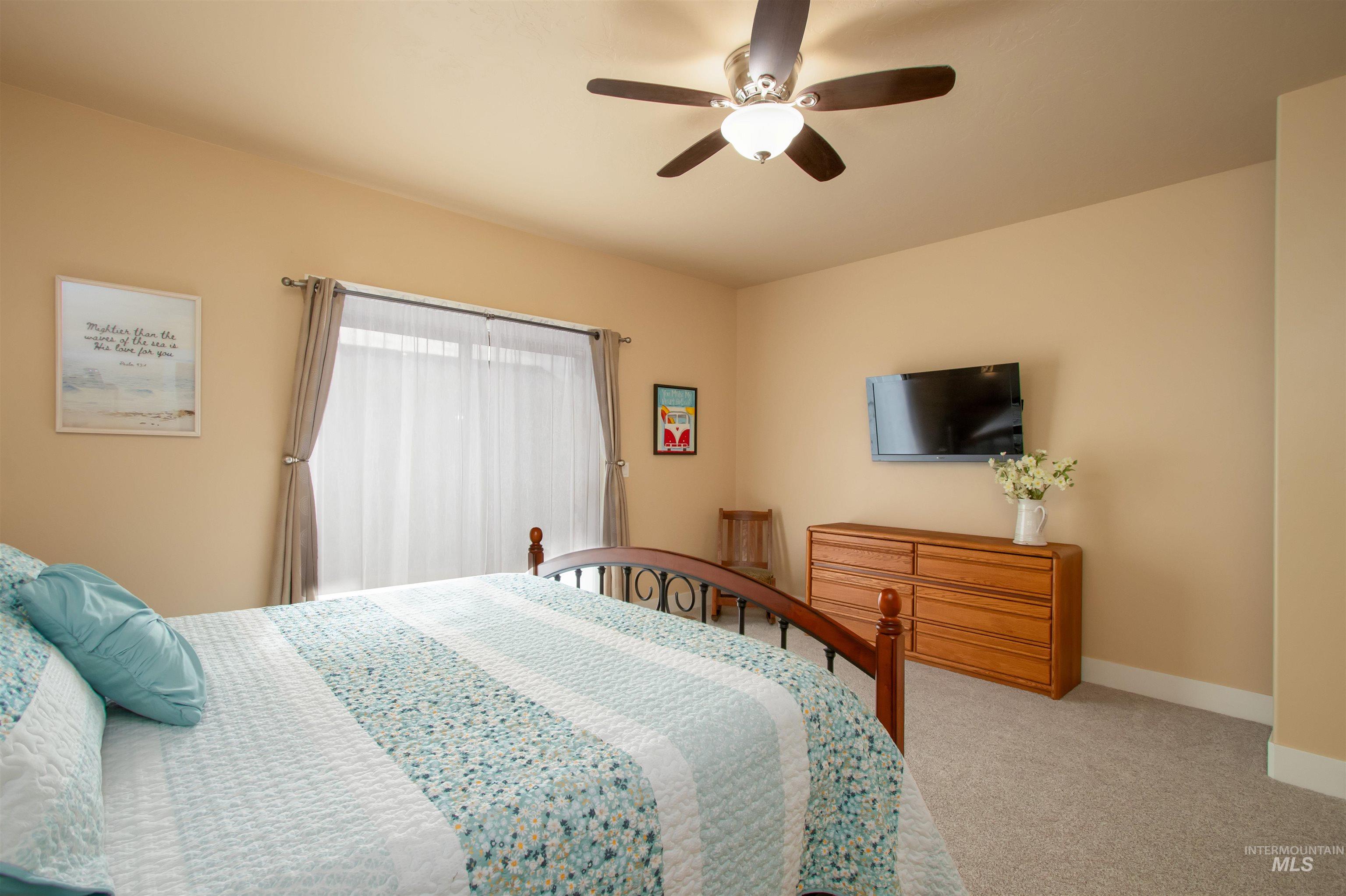 1003 Overland Trail St, Middleton, Idaho 83644, 4 Bedrooms, 2 Bathrooms, Residential For Sale, Price $519,900,MLS 98978791