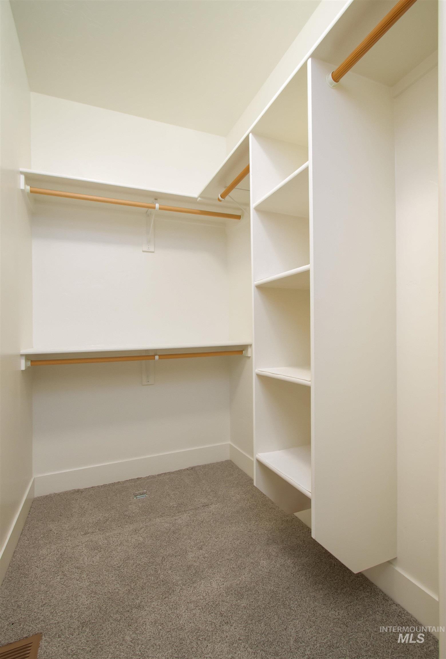 1003 Overland Trail St, Middleton, Idaho 83644, 4 Bedrooms, 2 Bathrooms, Residential For Sale, Price $519,900,MLS 98978791