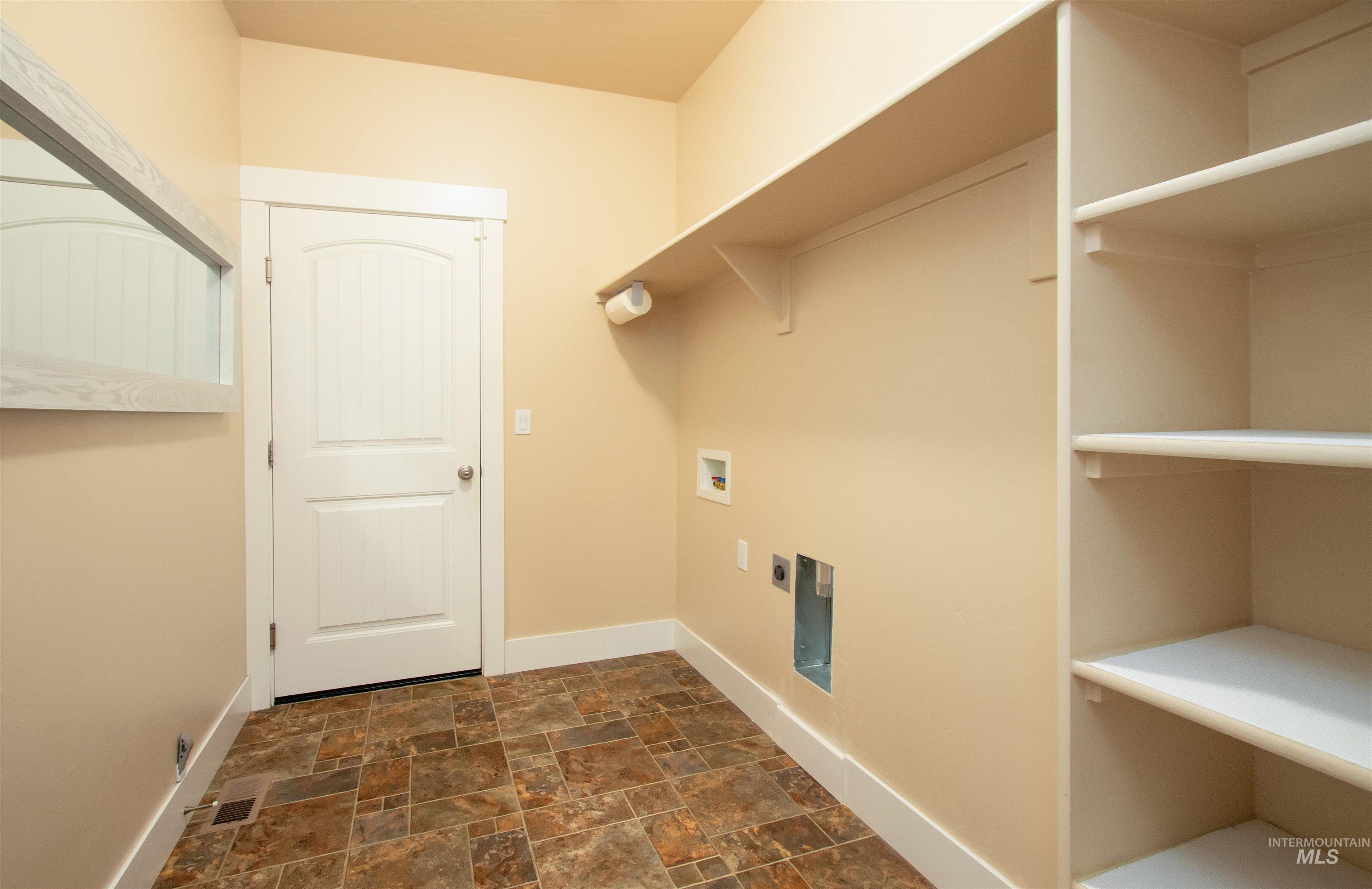 1003 Overland Trail St, Middleton, Idaho 83644, 4 Bedrooms, 2 Bathrooms, Residential For Sale, Price $519,900,MLS 98978791