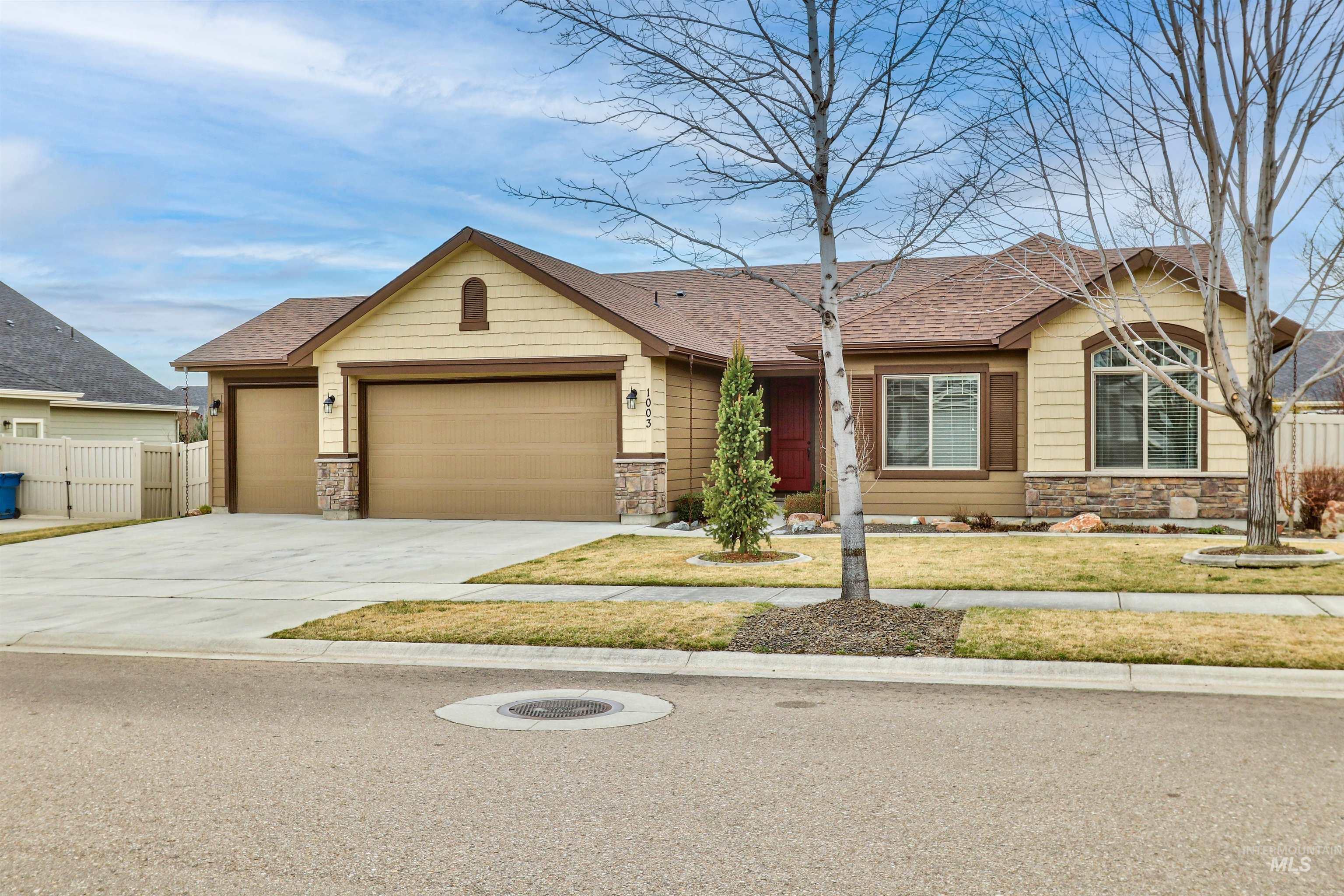 1003 Overland Trail St, Middleton, Idaho 83644, 4 Bedrooms, 2 Bathrooms, Residential For Sale, Price $519,900,MLS 98978791