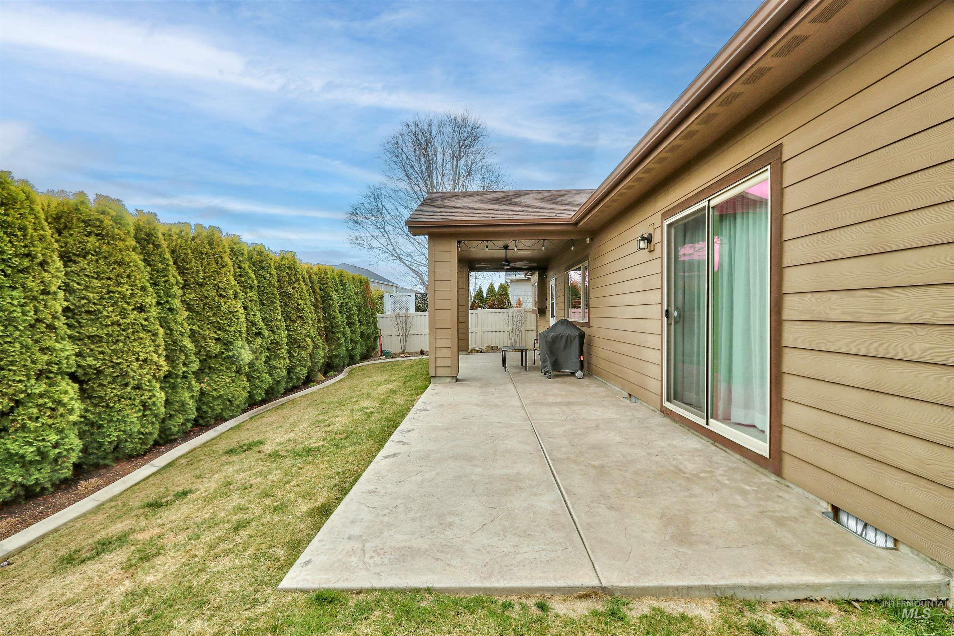 1003 Overland Trail St, Middleton, Idaho 83644, 4 Bedrooms, 2 Bathrooms, Residential For Sale, Price $519,900,MLS 98978791