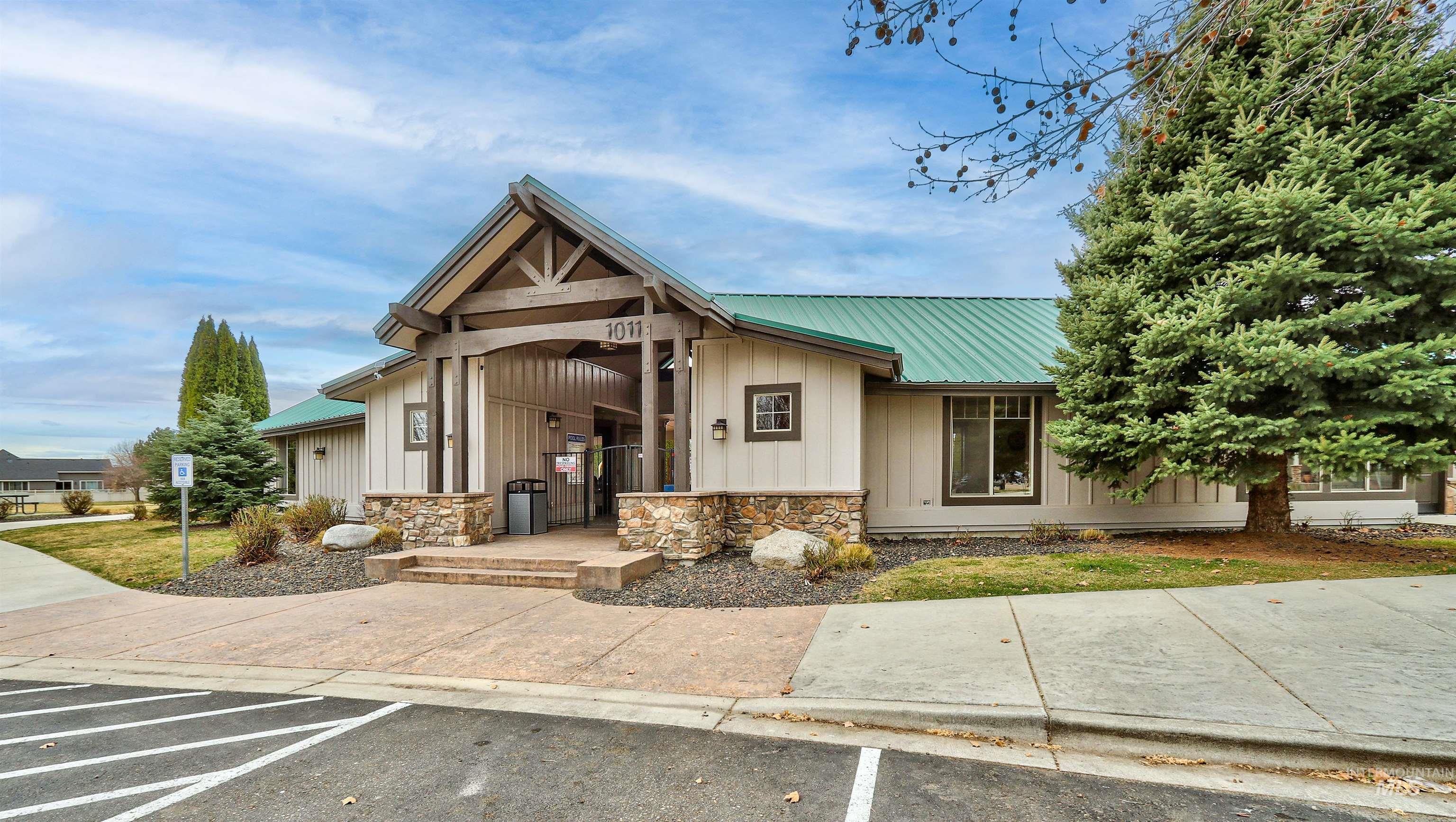 1003 Overland Trail St, Middleton, Idaho 83644, 4 Bedrooms, 2 Bathrooms, Residential For Sale, Price $519,900,MLS 98978791