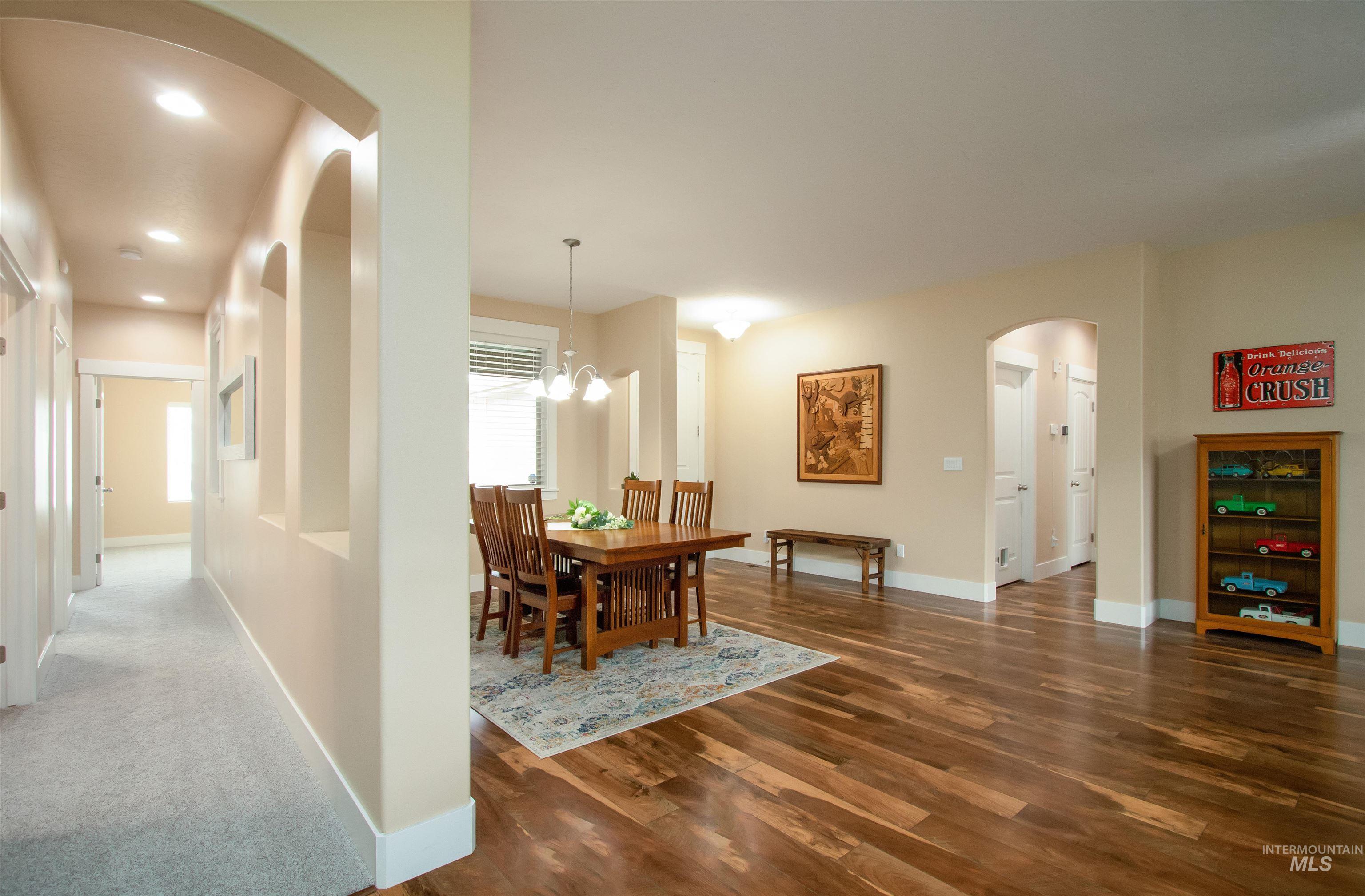 1003 Overland Trail St, Middleton, Idaho 83644, 4 Bedrooms, 2 Bathrooms, Residential For Sale, Price $519,900,MLS 98978791