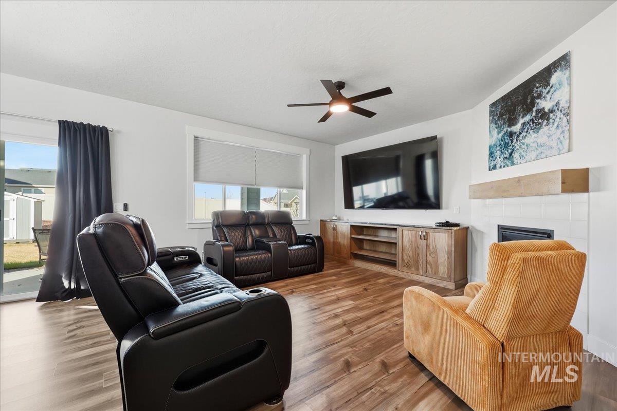 12841 S Milazzo Way, Nampa, Idaho 83686, 3 Bedrooms, 2 Bathrooms, Residential For Sale, Price $449,990,MLS 98978793