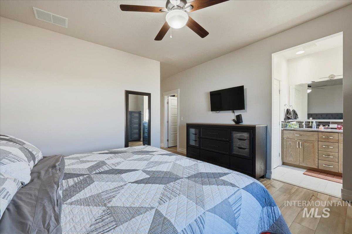 12841 S Milazzo Way, Nampa, Idaho 83686, 3 Bedrooms, 2 Bathrooms, Residential For Sale, Price $449,990,MLS 98978793