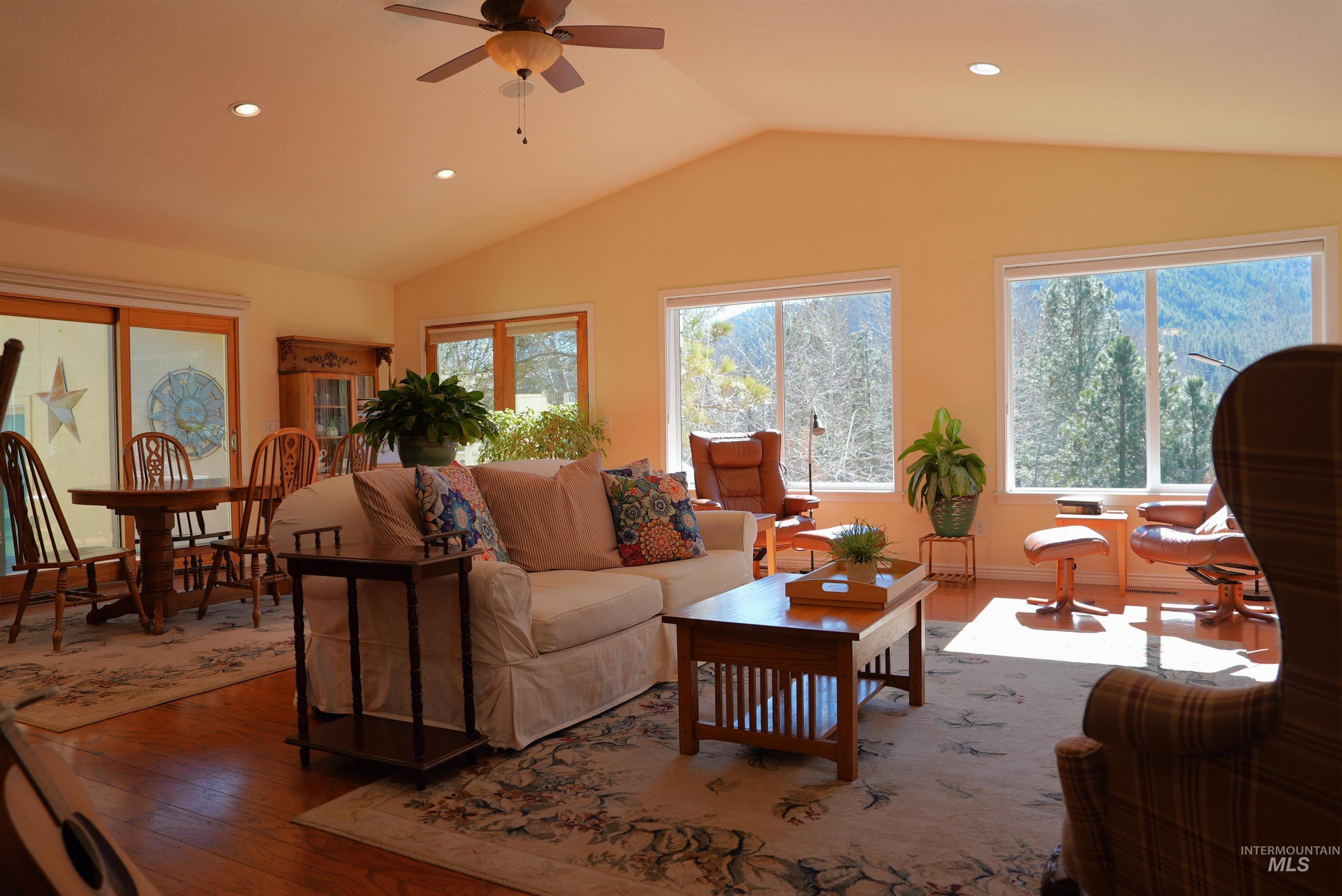 106 Lane A, Garden Valley, Idaho 83622, 3 Bedrooms, 2 Bathrooms, Residential For Sale, Price $599,900,MLS 98978794