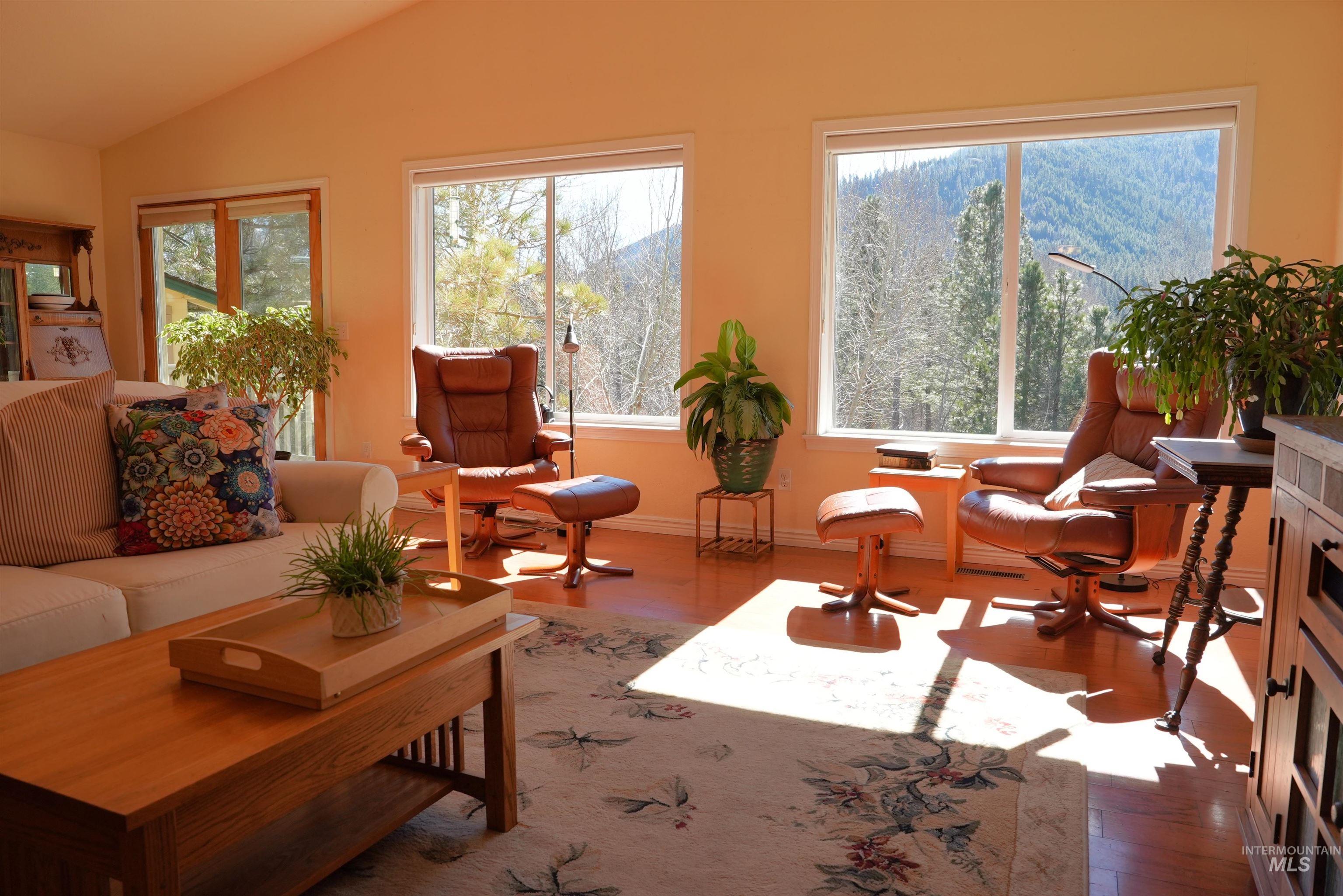 106 Lane A, Garden Valley, Idaho 83622, 3 Bedrooms, 2 Bathrooms, Residential For Sale, Price $599,900,MLS 98978794