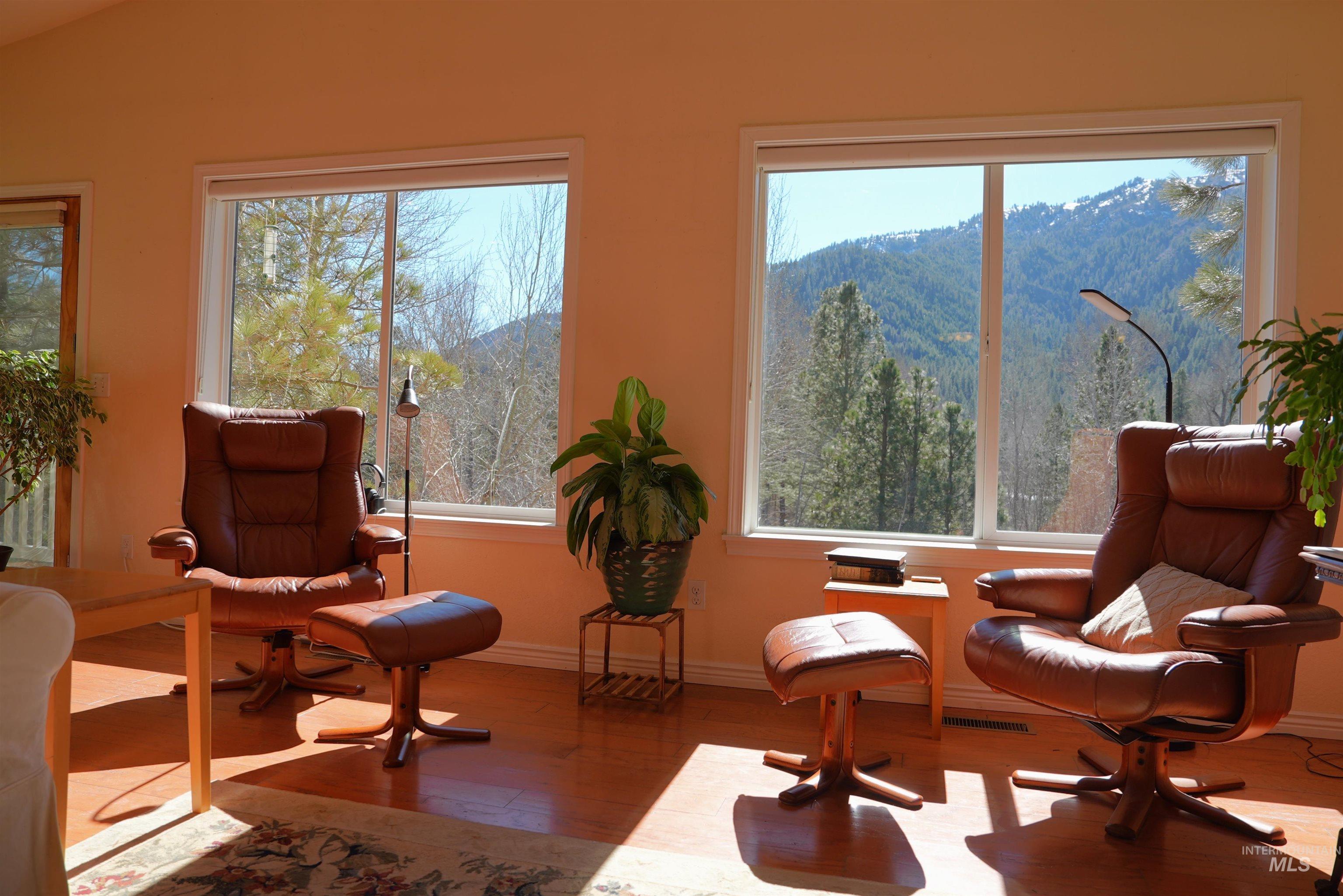 106 Lane A, Garden Valley, Idaho 83622, 3 Bedrooms, 2 Bathrooms, Residential For Sale, Price $699,000,MLS 98978794