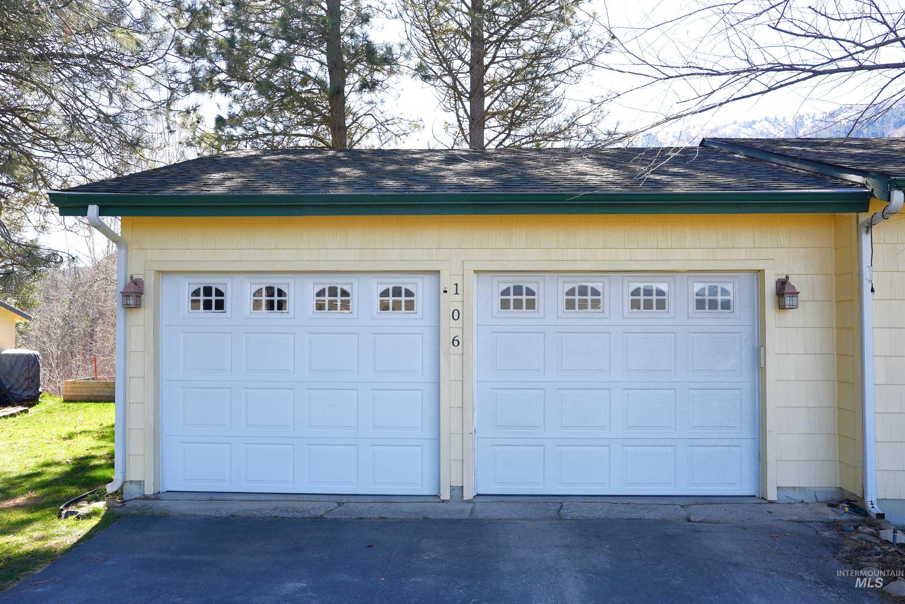 106 Lane A, Garden Valley, Idaho 83622, 3 Bedrooms, 2 Bathrooms, Residential For Sale, Price $599,900,MLS 98978794