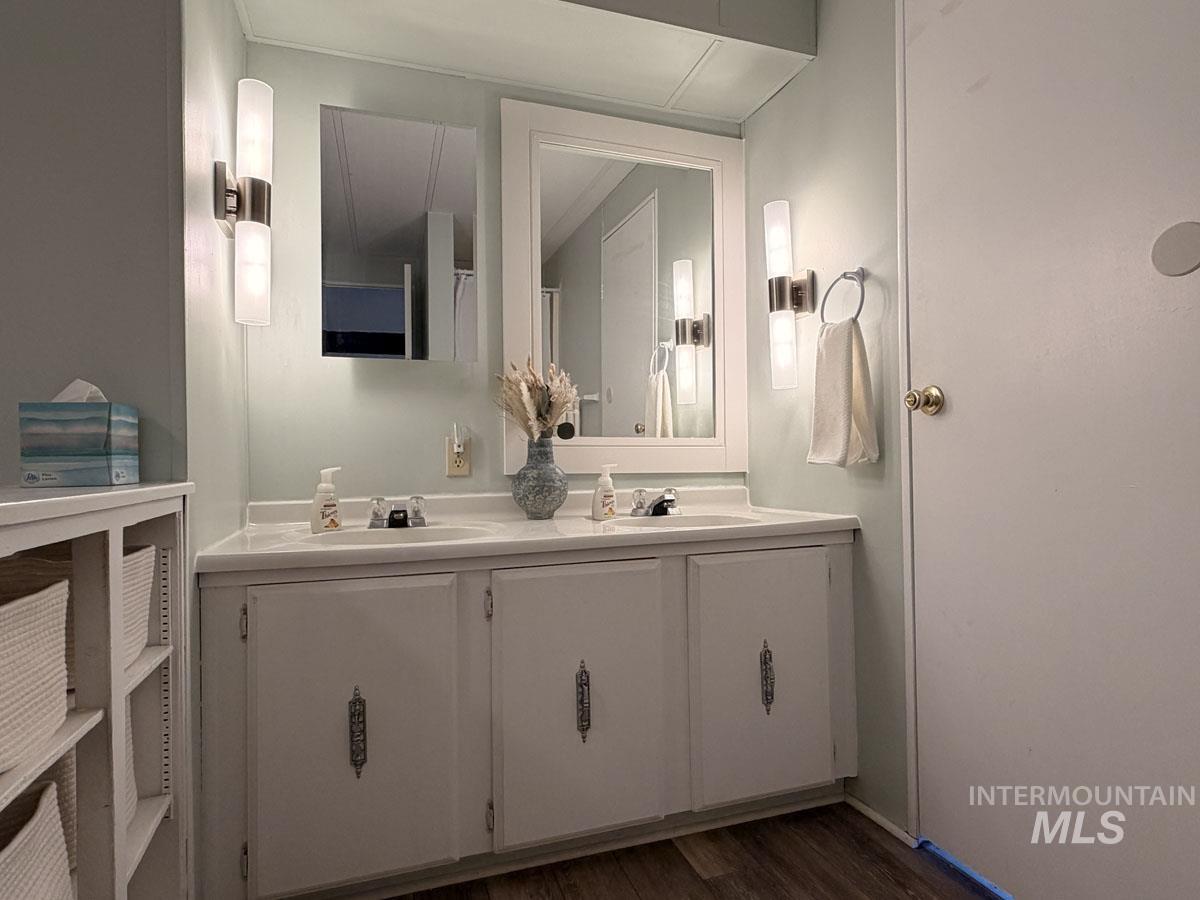 107 Skidoo Place, Cascade, Idaho 83611, 2 Bedrooms, 1 Bathroom, Residential For Sale, Price $309,900, 98978796