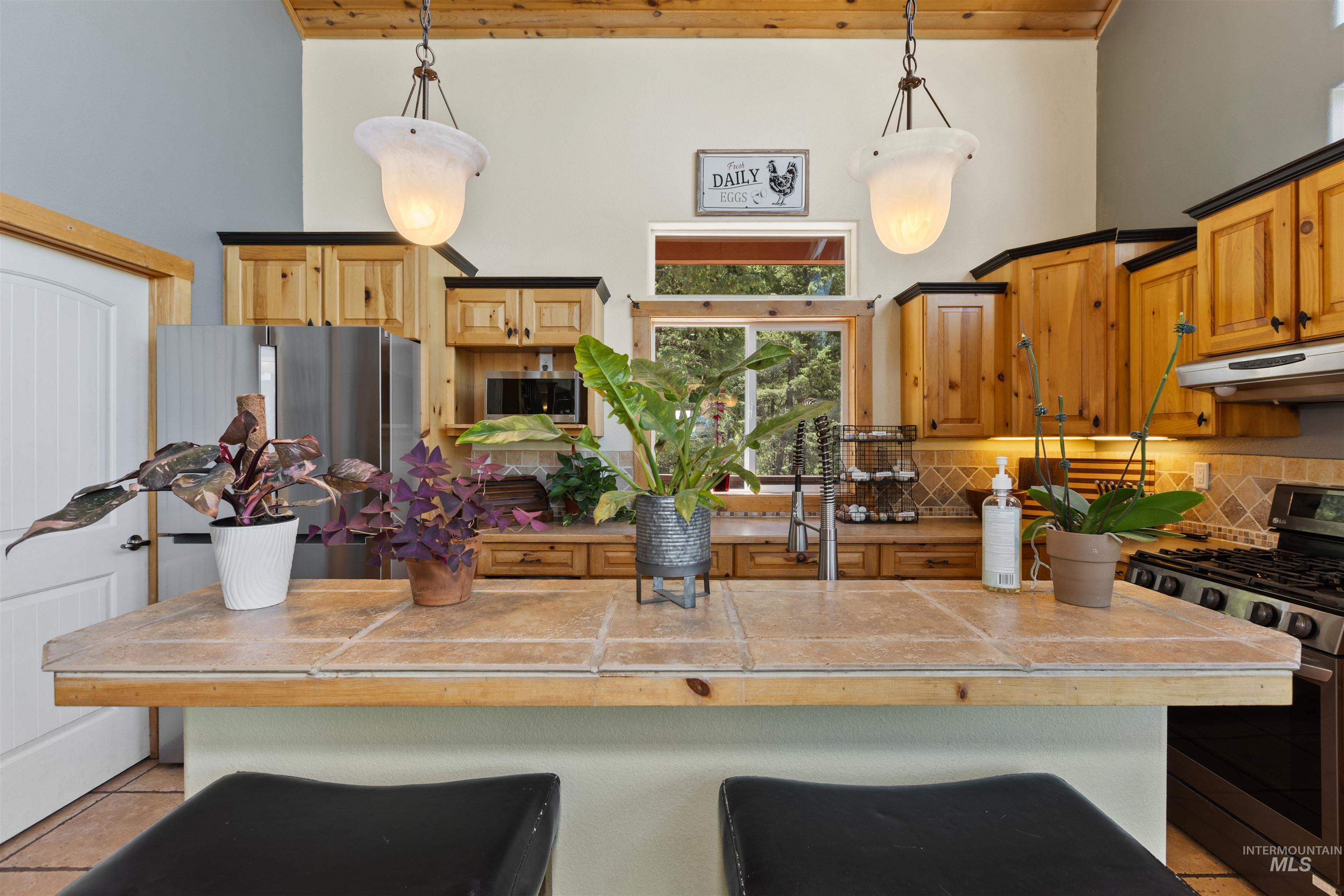 60 Highland Rd, Boise, Idaho 83716, 4 Bedrooms, 3 Bathrooms, Residential For Sale, Price $760,000,MLS 98978799