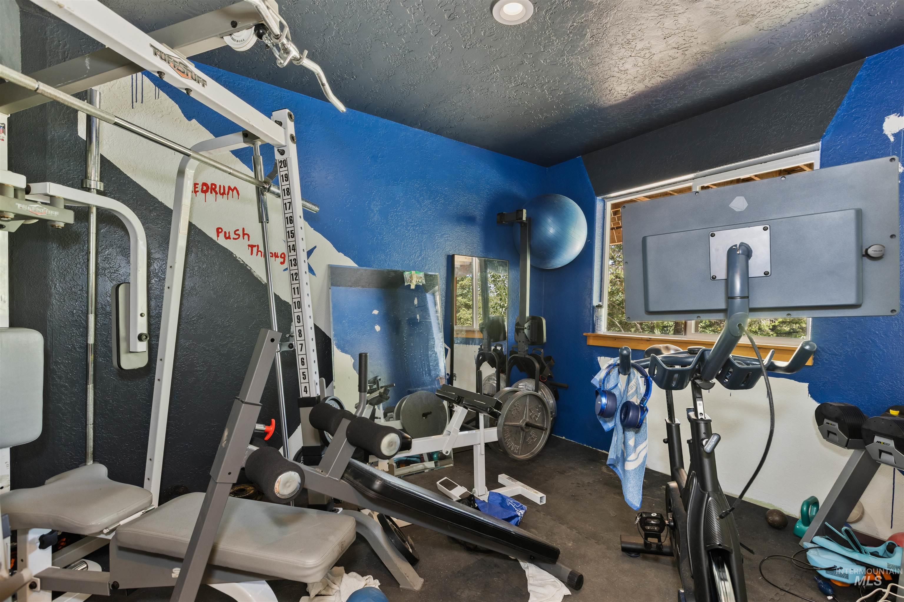 60 Highland Rd, Boise, Idaho 83716, 4 Bedrooms, 3 Bathrooms, Residential For Sale, Price $760,000,MLS 98978799