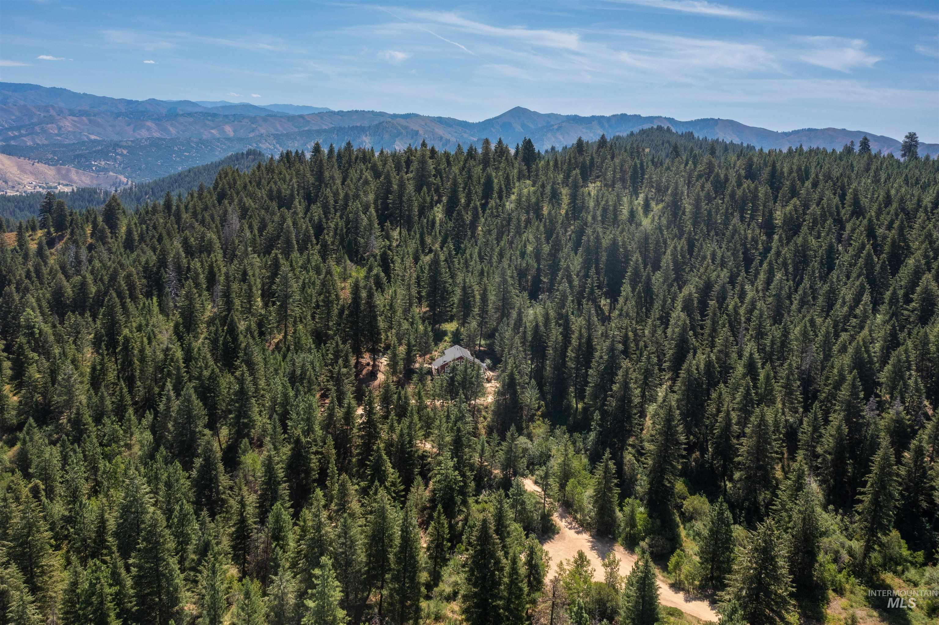 60 Highland Rd, Boise, Idaho 83716, 4 Bedrooms, 3 Bathrooms, Residential For Sale, Price $760,000,MLS 98978799