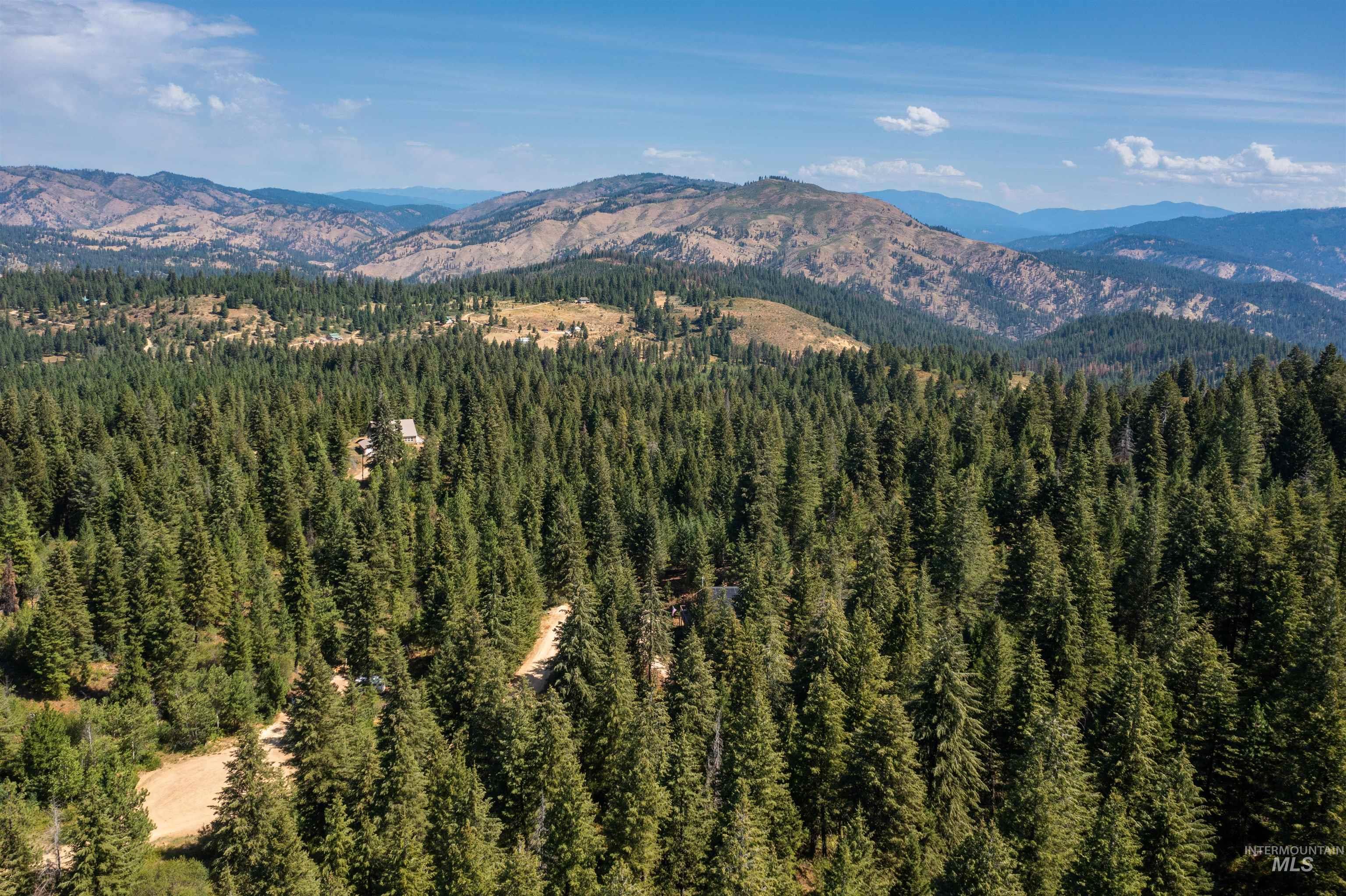 60 Highland Rd, Boise, Idaho 83716, 4 Bedrooms, 3 Bathrooms, Residential For Sale, Price $760,000,MLS 98978799