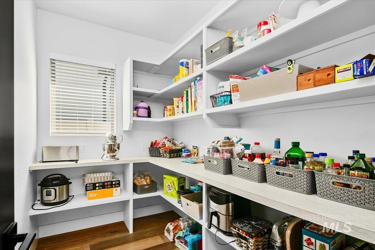 4601 E Copper Point Drive, Meridian, Idaho 83642, 3 Bedrooms, 2.5 Bathrooms, Residential For Sale, Price $875,000, 98978802