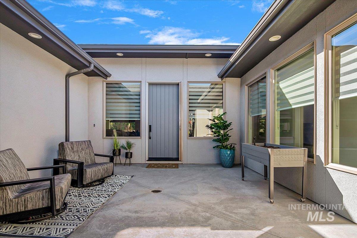 4601 E Copper Point Drive, Meridian, Idaho 83642, 3 Bedrooms, 2.5 Bathrooms, Residential For Sale, Price $875,000, 98978802