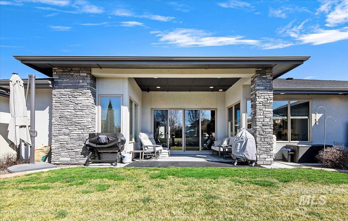 4601 E Copper Point Drive, Meridian, Idaho 83642, 3 Bedrooms, 2.5 Bathrooms, Residential For Sale, Price $875,000, 98978802