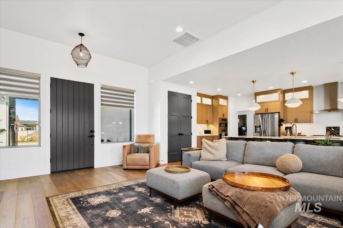 4601 E Copper Point Drive, Meridian, Idaho 83642, 3 Bedrooms, 2.5 Bathrooms, Residential For Sale, Price $875,000, 98978802