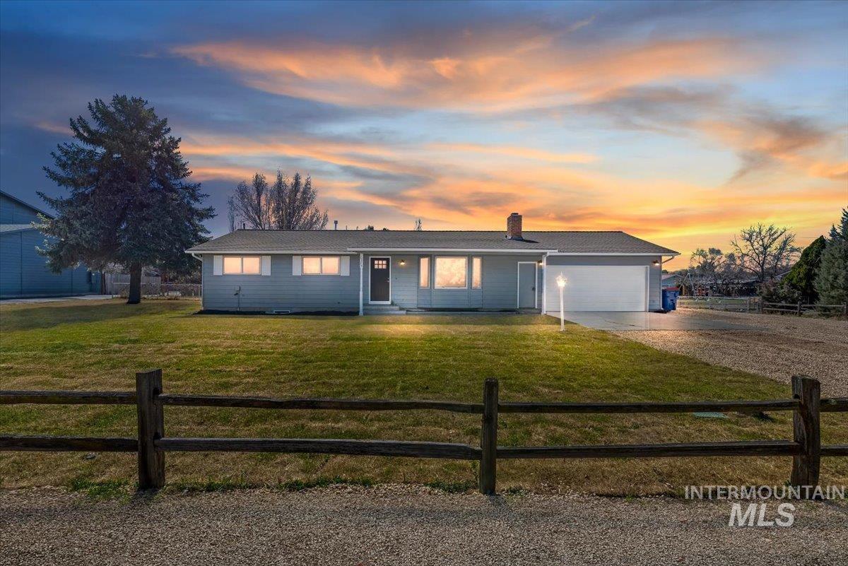 10375 W Roan Meadows Drive, Boise, Idaho 83709, 5 Bedrooms, 2.5 Bathrooms, Residential For Sale, Price $850,000, 98978806