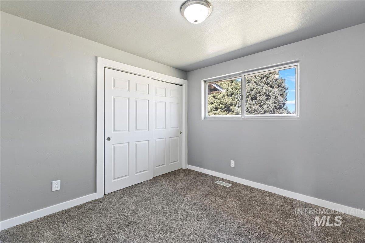 10375 W Roan Meadows Drive, Boise, Idaho 83709, 5 Bedrooms, 2.5 Bathrooms, Residential For Sale, Price $850,000, 98978806