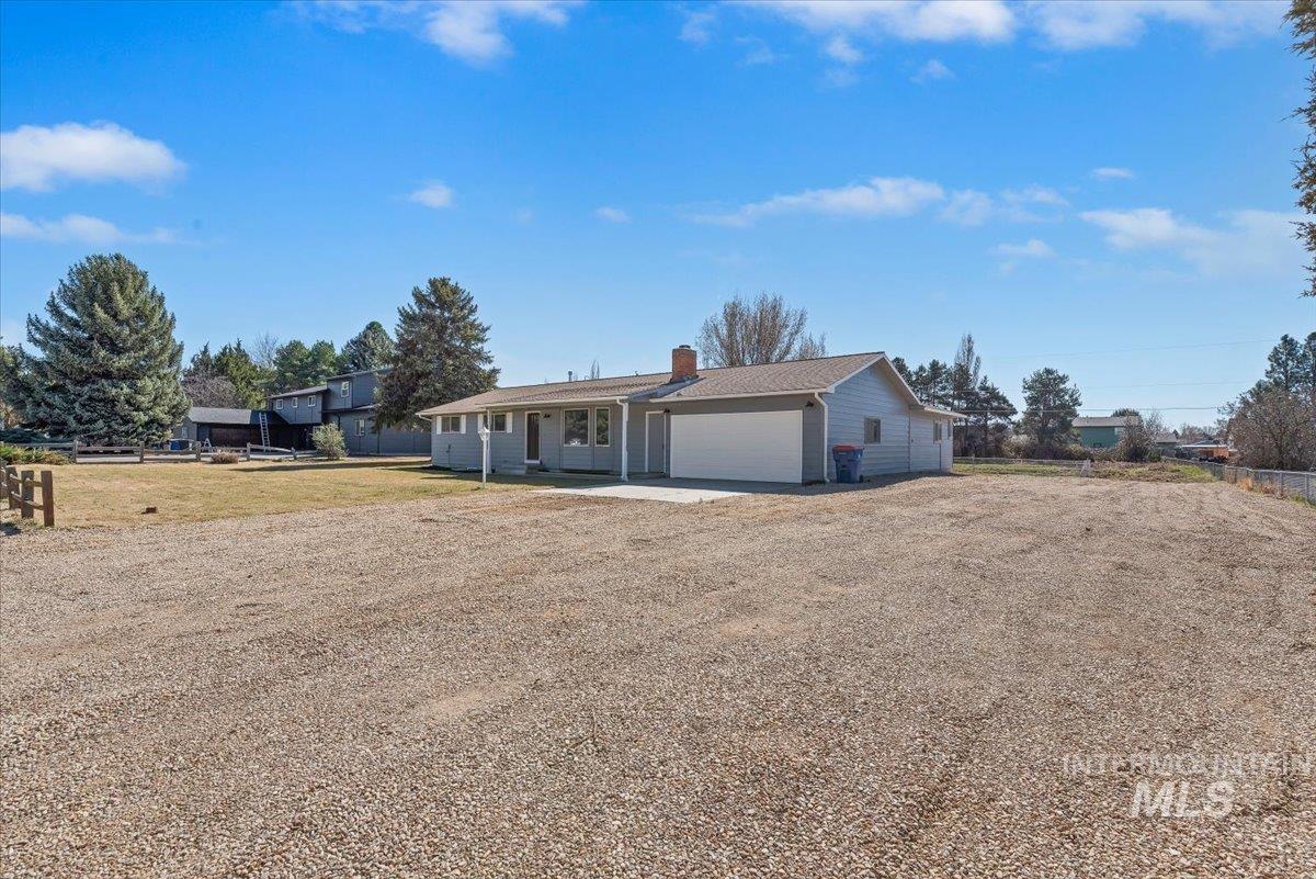 10375 W Roan Meadows Drive, Boise, Idaho 83709, 5 Bedrooms, 2.5 Bathrooms, Residential For Sale, Price $850,000, 98978806