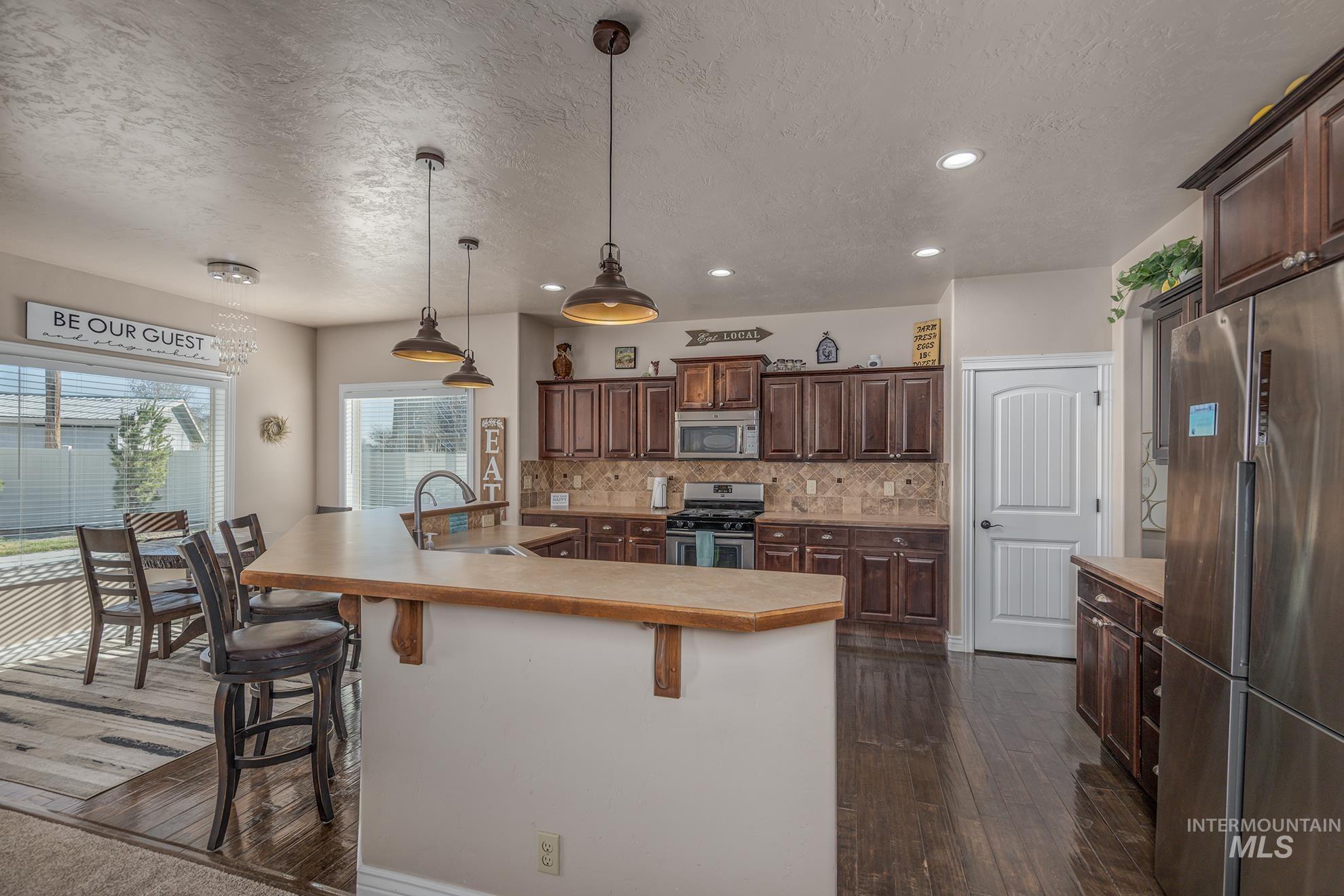 2630 Dogwood Ave., Fruitland, Idaho 83619, 5 Bedrooms, 3 Bathrooms, Residential For Sale, Price $750,000,MLS 98978807