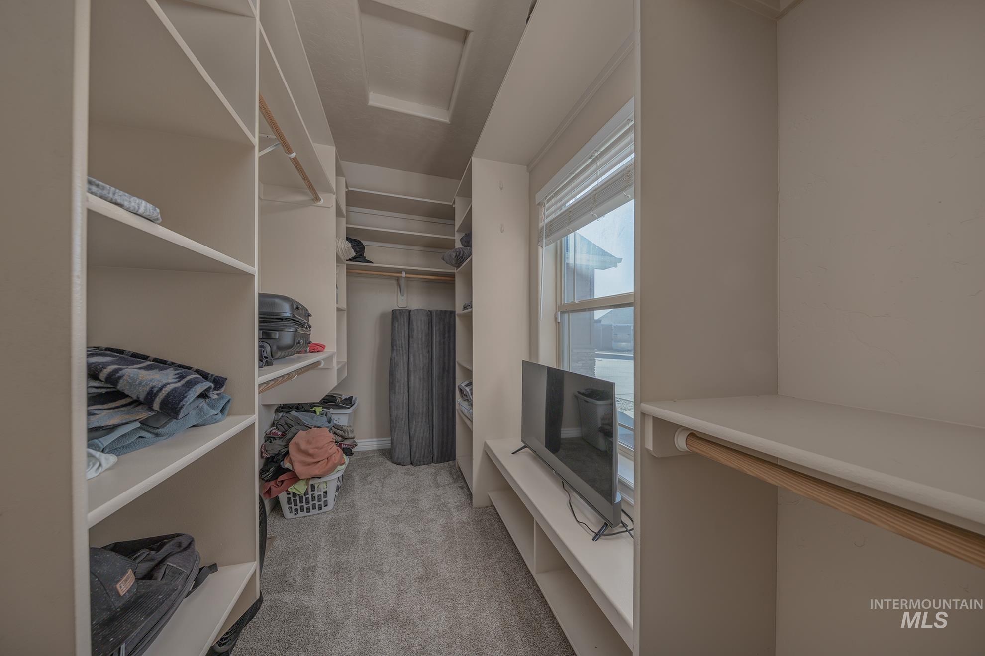 2630 Dogwood Ave., Fruitland, Idaho 83619, 5 Bedrooms, 3 Bathrooms, Residential For Sale, Price $750,000,MLS 98978807