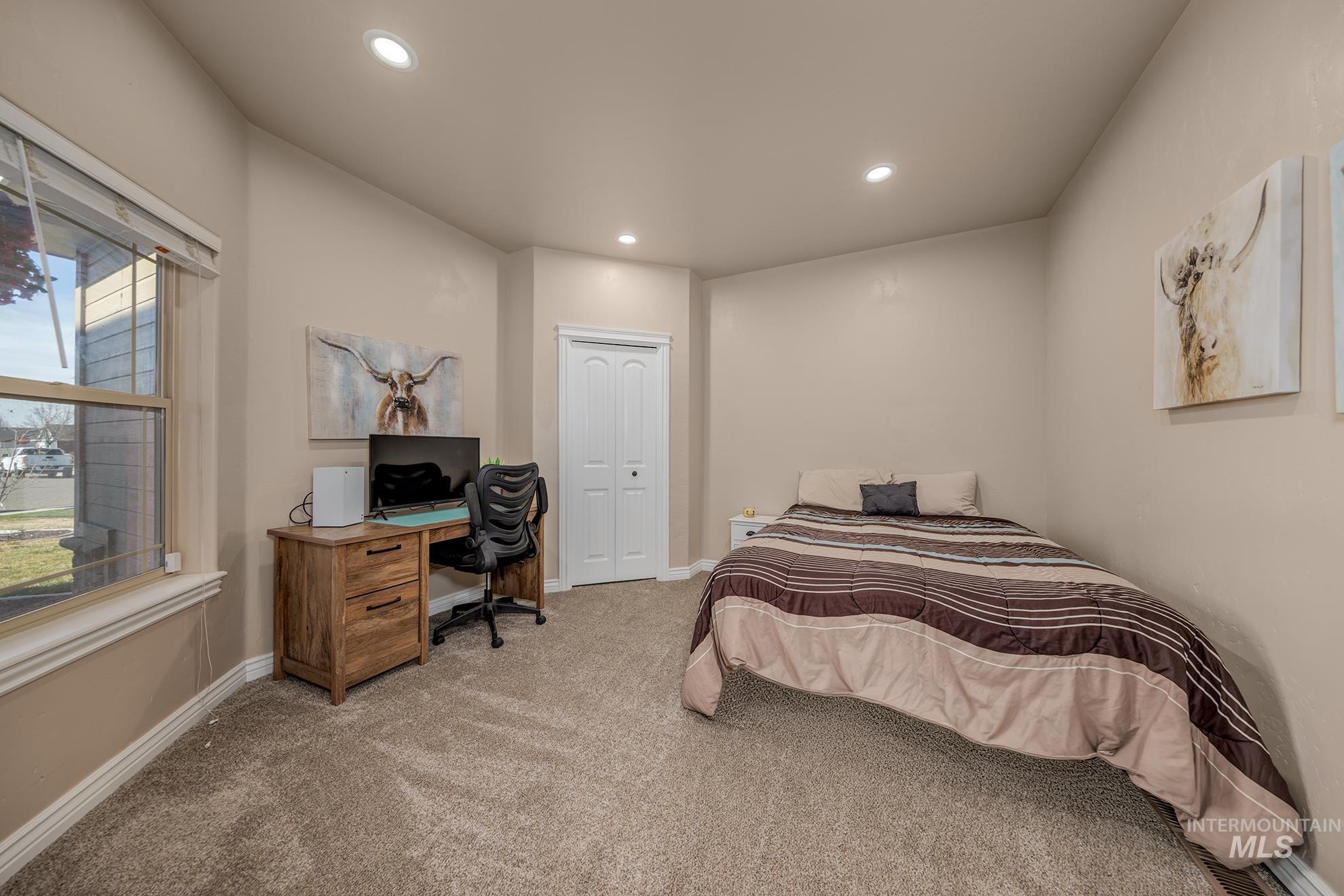 2630 Dogwood Ave., Fruitland, Idaho 83619, 5 Bedrooms, 3 Bathrooms, Residential For Sale, Price $750,000,MLS 98978807