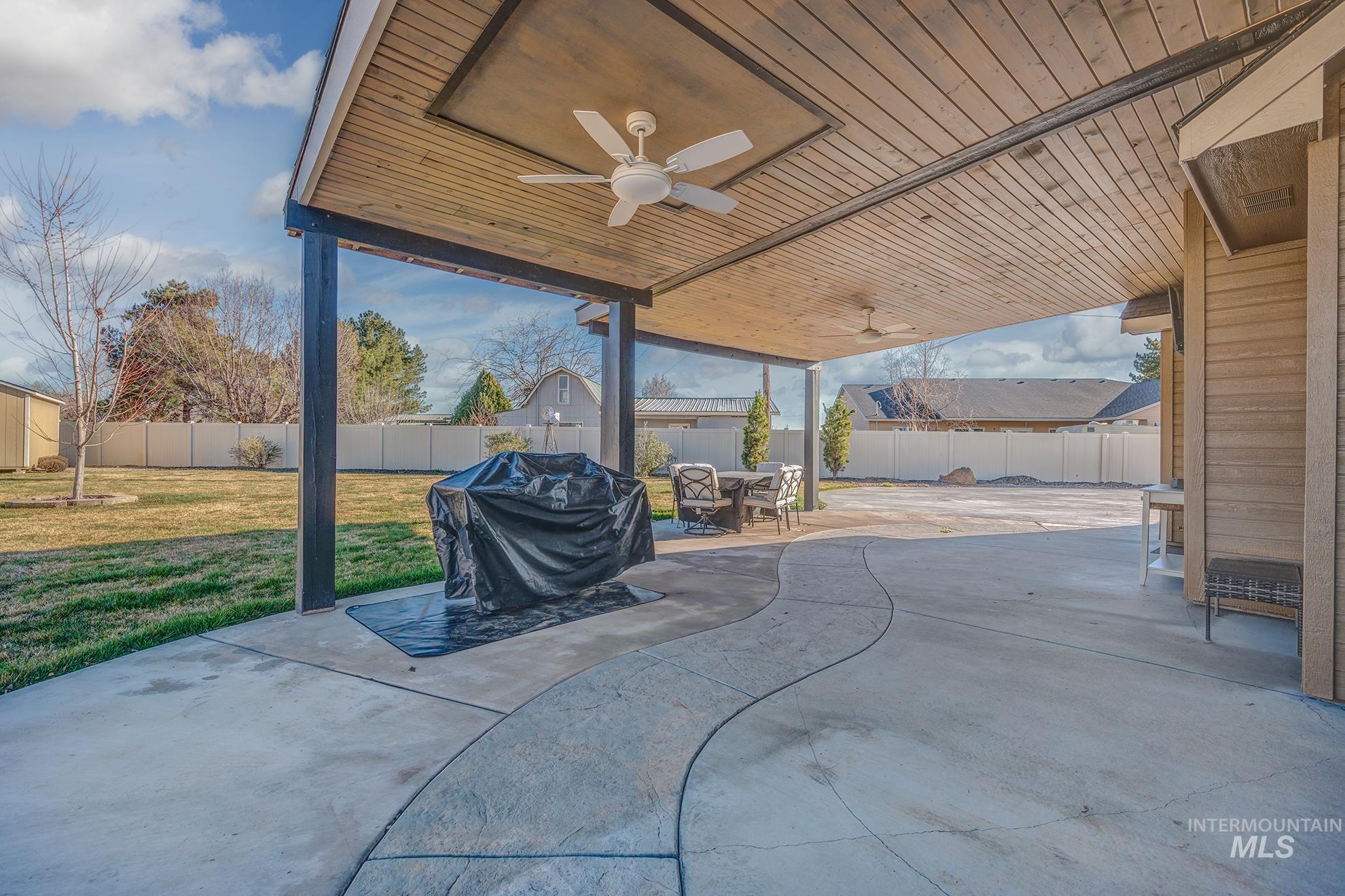 2630 Dogwood Ave., Fruitland, Idaho 83619, 5 Bedrooms, 3 Bathrooms, Residential For Sale, Price $750,000,MLS 98978807