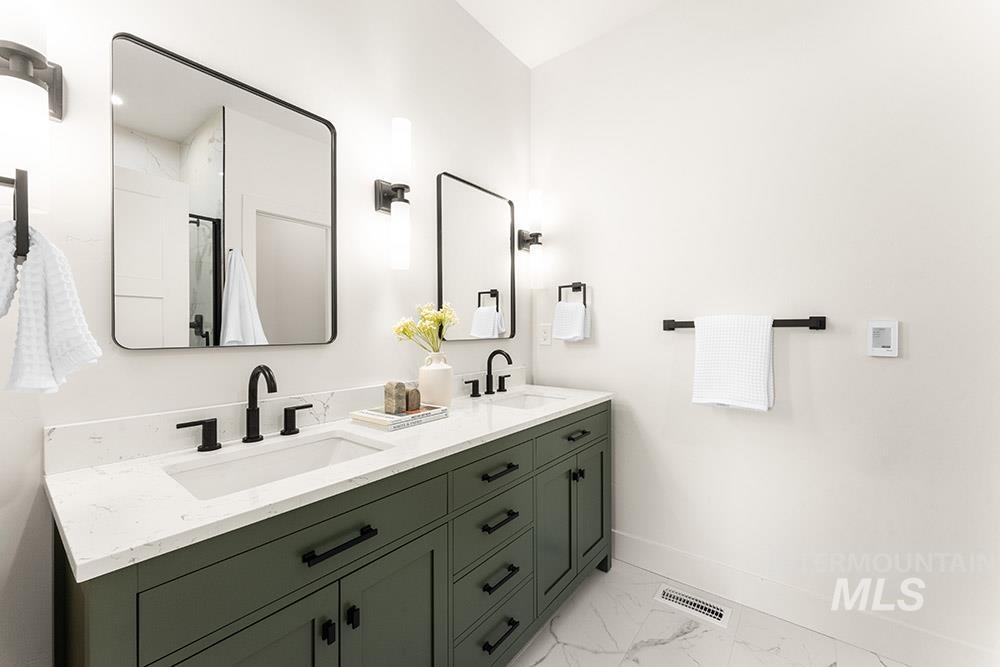 3851 W Stone House Lane, Eagle, Idaho 83616, 3 Bedrooms, 2.5 Bathrooms, Residential For Sale, Price $524,900,MLS 98978808