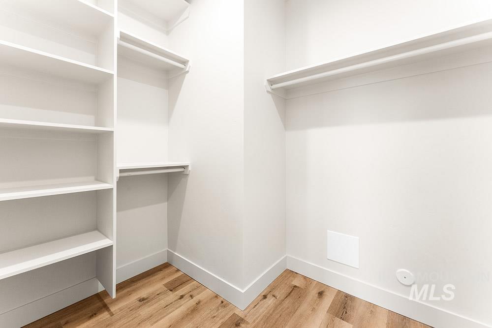 3851 W Stone House Lane, Eagle, Idaho 83616, 3 Bedrooms, 2.5 Bathrooms, Residential For Sale, Price $524,900,MLS 98978808