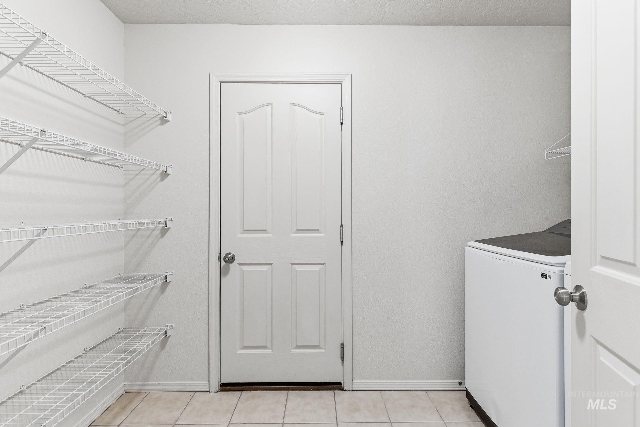 6613 S Covewood Way, Boise, Idaho 83709, 3 Bedrooms, 2.5 Bathrooms, Residential For Sale, Price $435,000, 98978809