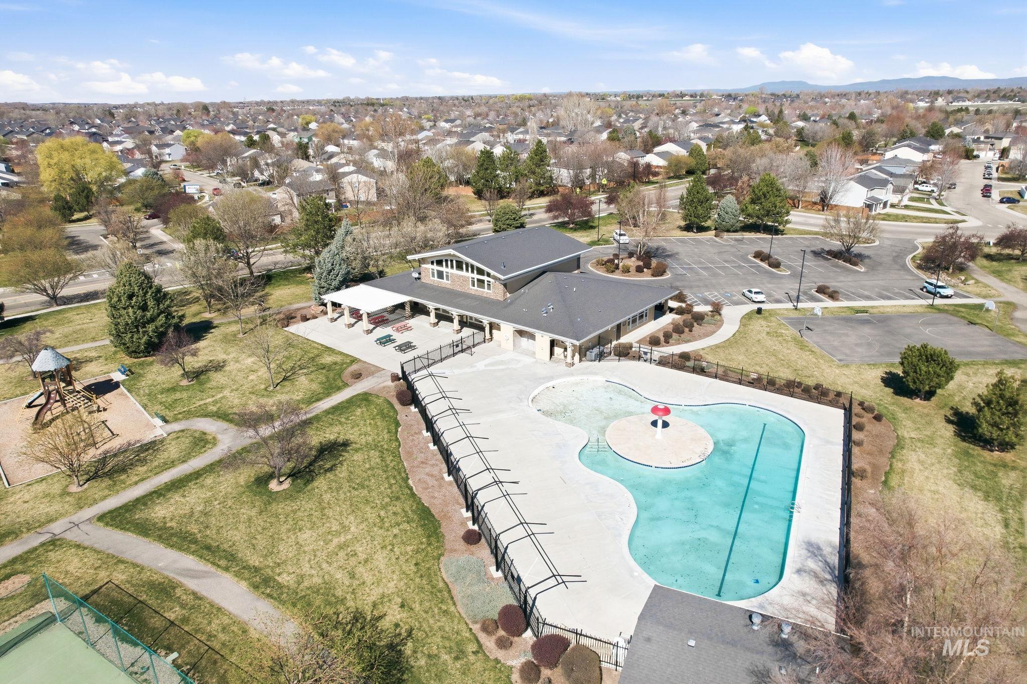 6613 S Covewood Way, Boise, Idaho 83709, 3 Bedrooms, 2.5 Bathrooms, Residential For Sale, Price $435,000, 98978809