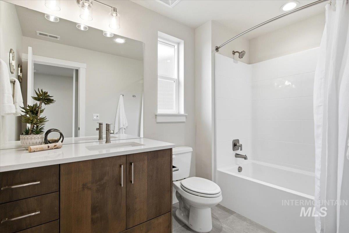18109 Cinder Brook Ave, Nampa, Idaho 83687, 3 Bedrooms, 2.5 Bathrooms, Residential For Sale, Price $482,700,MLS 98978814