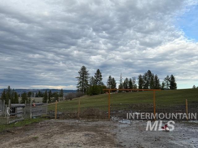 155 Mule Deer Drive, Kamiah, Idaho 83536, 1 Bedroom, 1 Bathroom, Residential For Sale, Price $430,000, 98978816