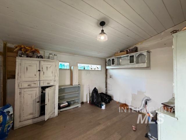 155 Mule Deer Drive, Kamiah, Idaho 83536, 1 Bedroom, 1 Bathroom, Residential For Sale, Price $430,000, 98978816