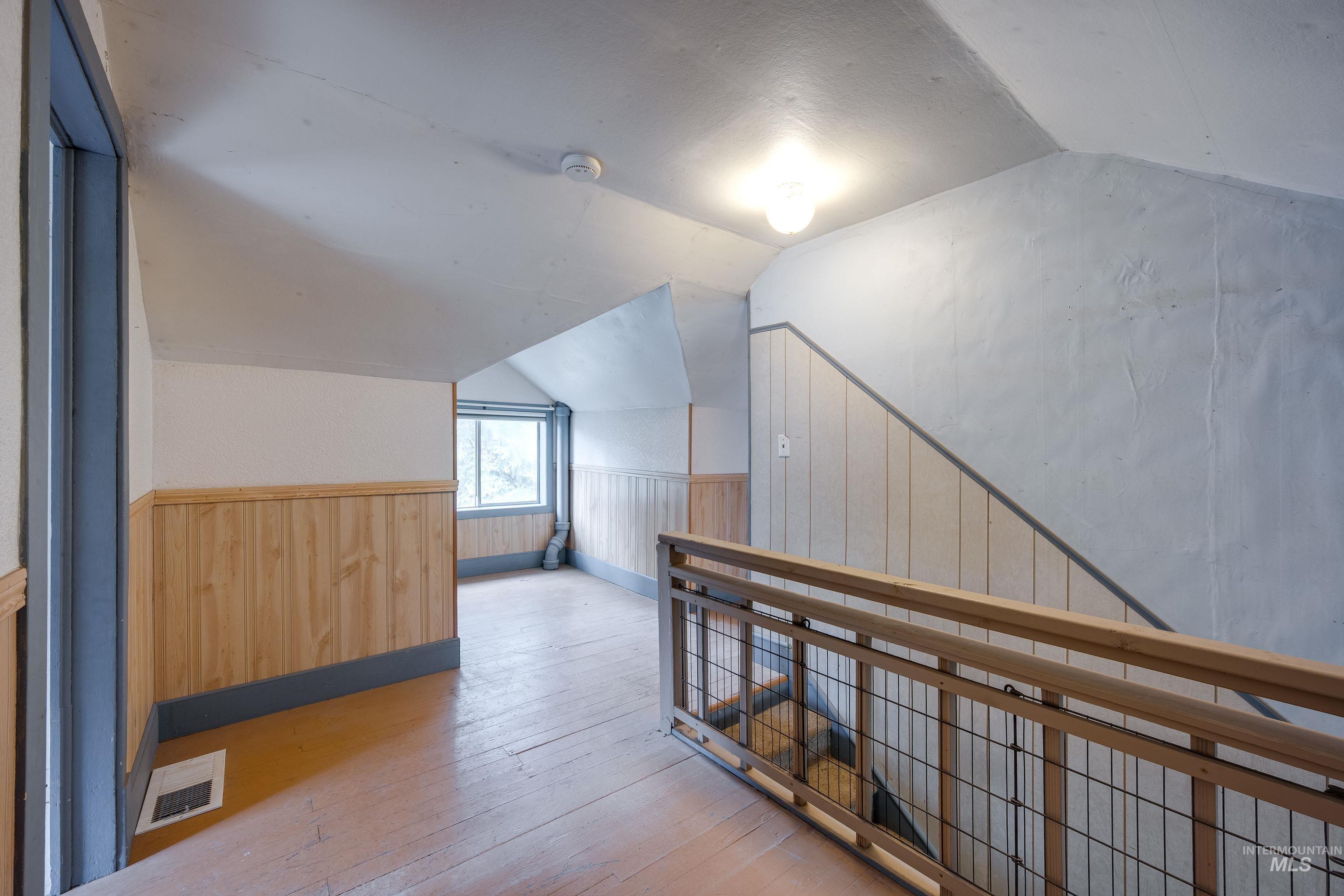 415 S Pine St, Troy, Idaho 83871-0000, 5 Bedrooms, 2 Bathrooms, Residential For Sale, Price $245,000, 98978819