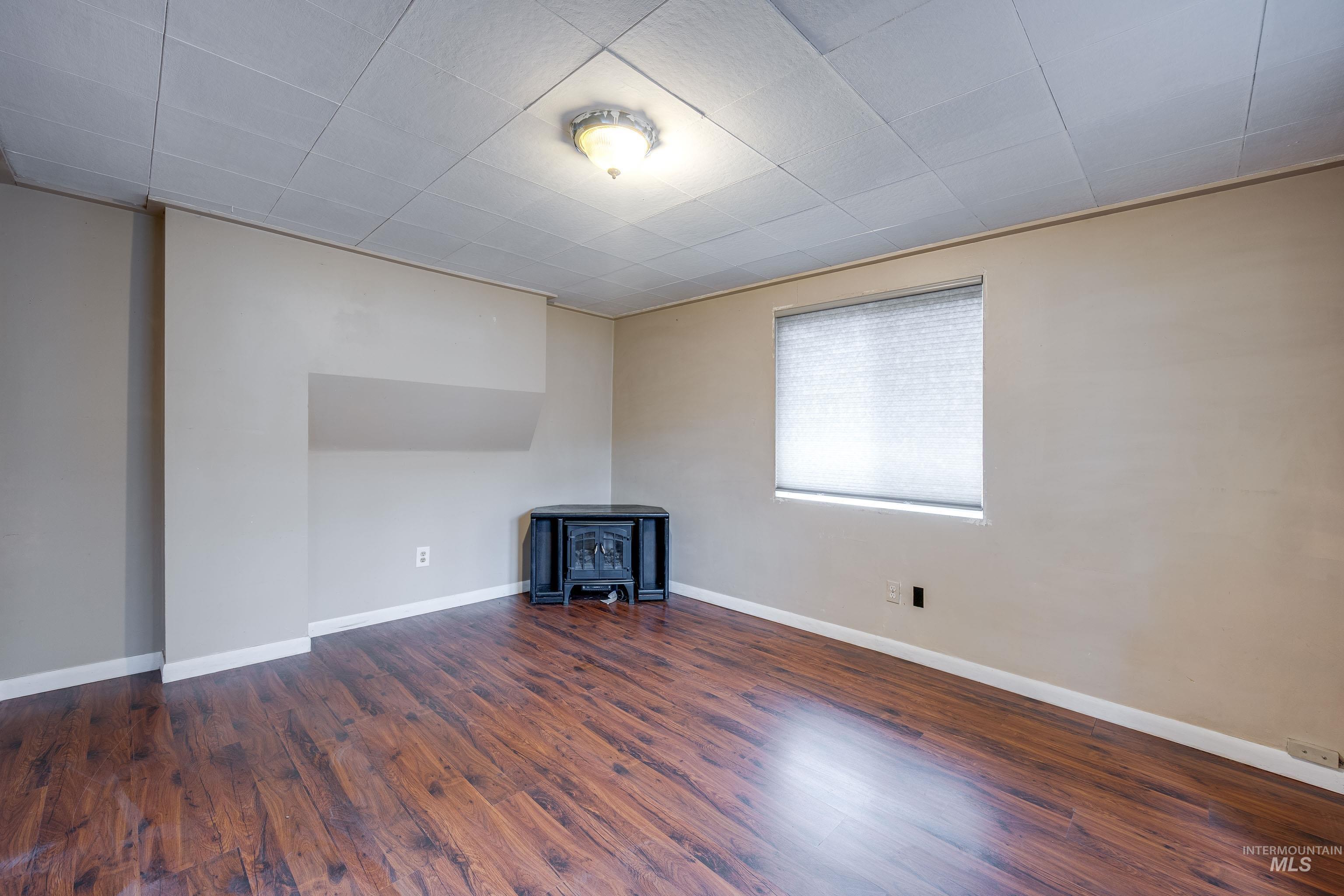 415 S Pine St, Troy, Idaho 83871-0000, 5 Bedrooms, 2 Bathrooms, Residential For Sale, Price $245,000, 98978819