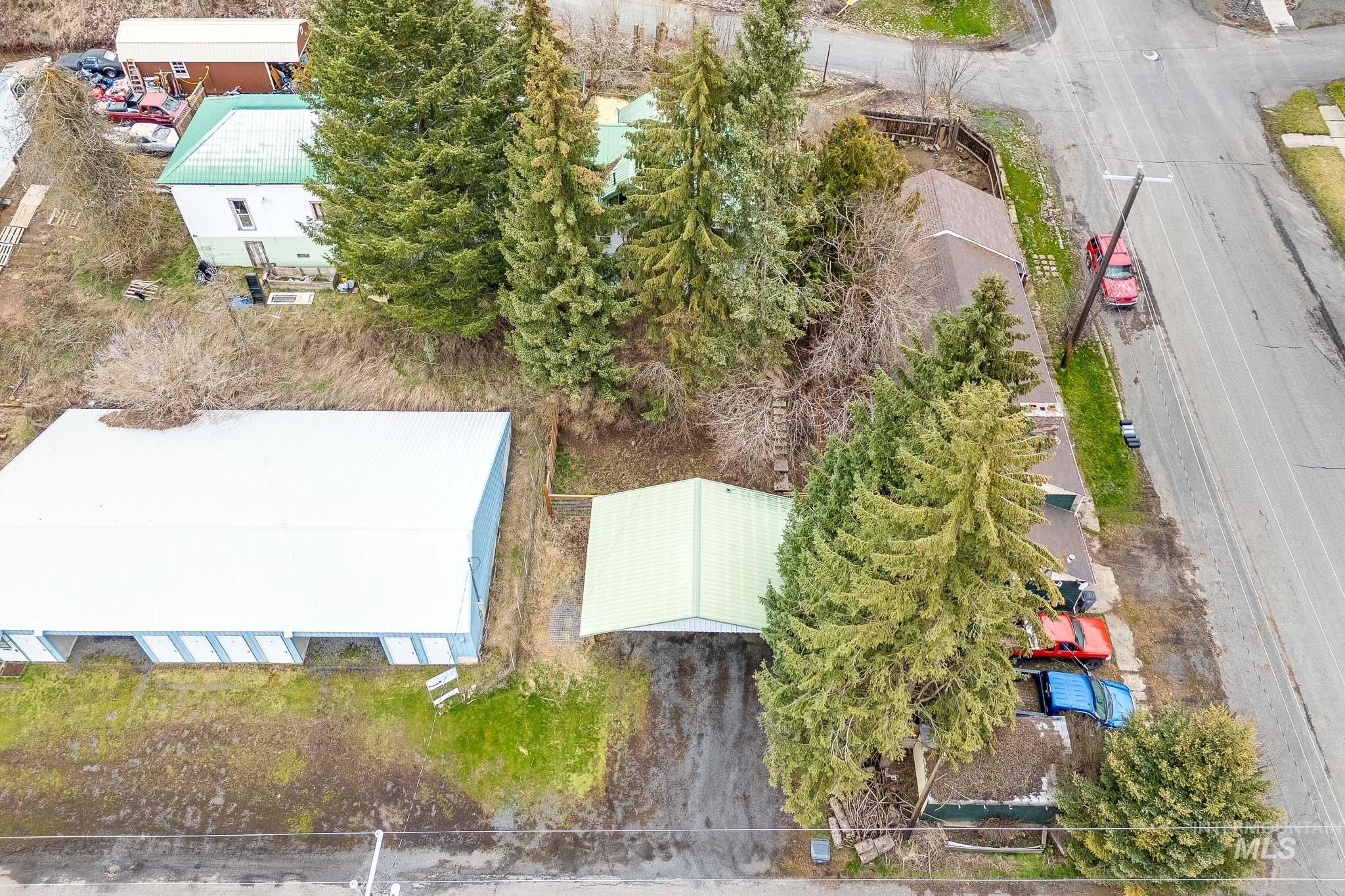 415 S Pine St, Troy, Idaho 83871-0000, 5 Bedrooms, 2 Bathrooms, Residential For Sale, Price $245,000, 98978819