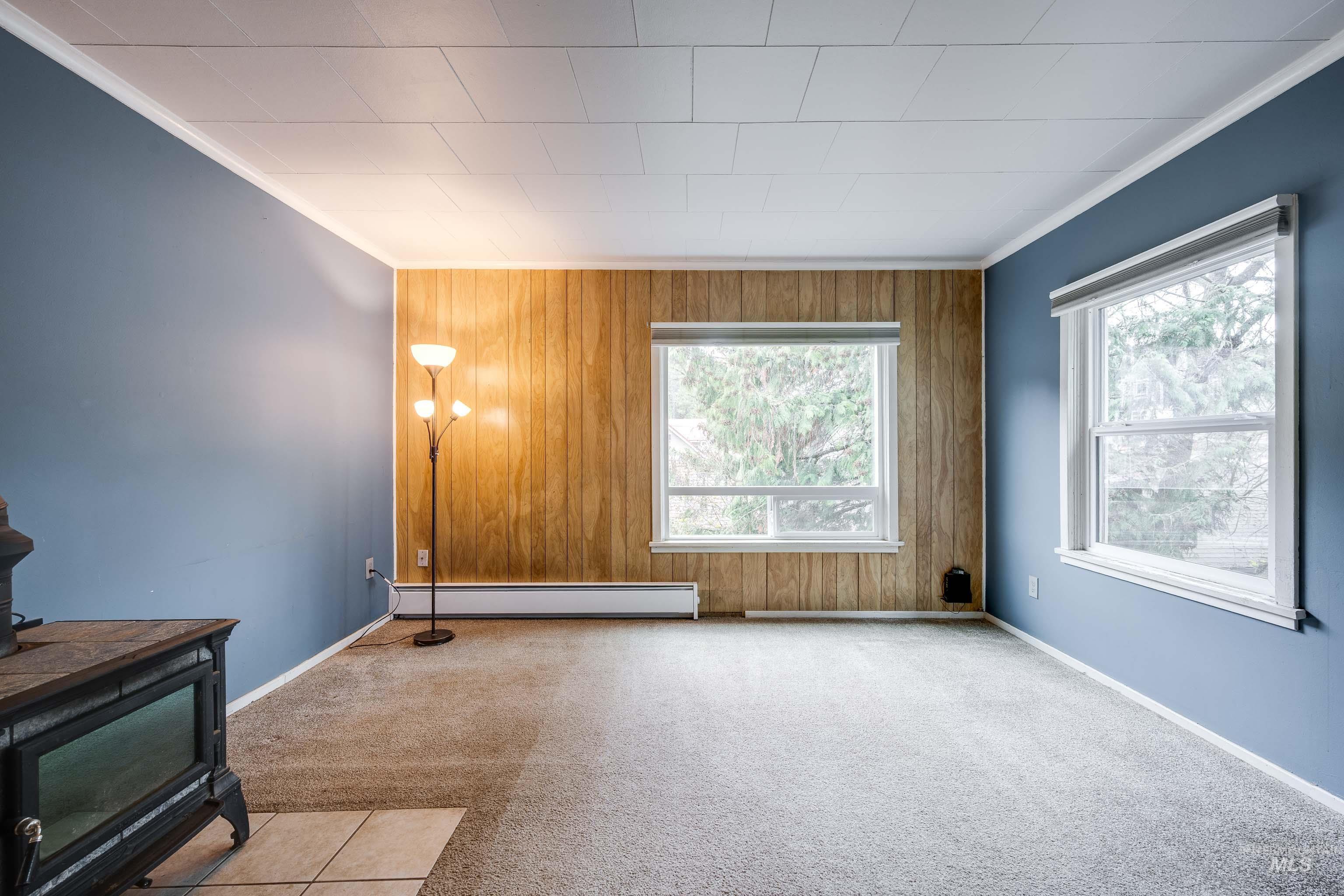 415 S Pine St, Troy, Idaho 83871-0000, 5 Bedrooms, 2 Bathrooms, Residential For Sale, Price $245,000, 98978819