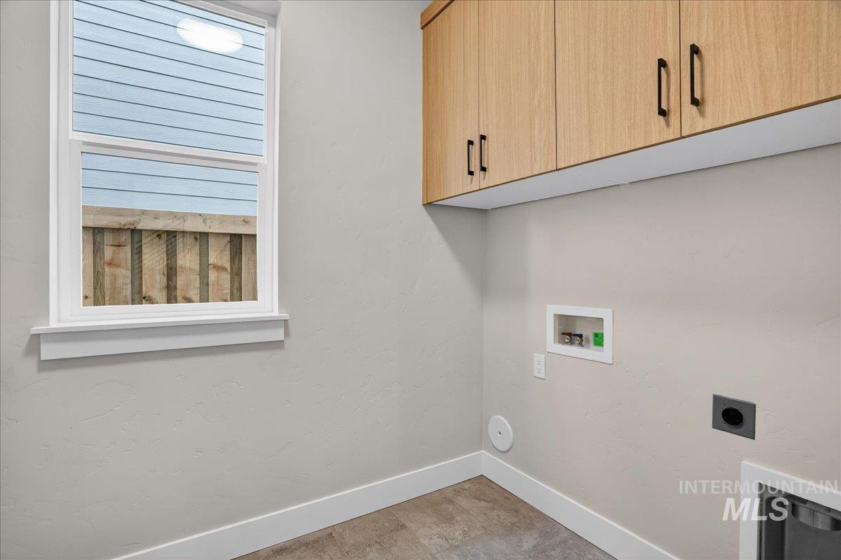 18125 Cinder Brook Ave, Nampa, Idaho 83687, 3 Bedrooms, 2.5 Bathrooms, Residential For Sale, Price $474,600,MLS 98978820