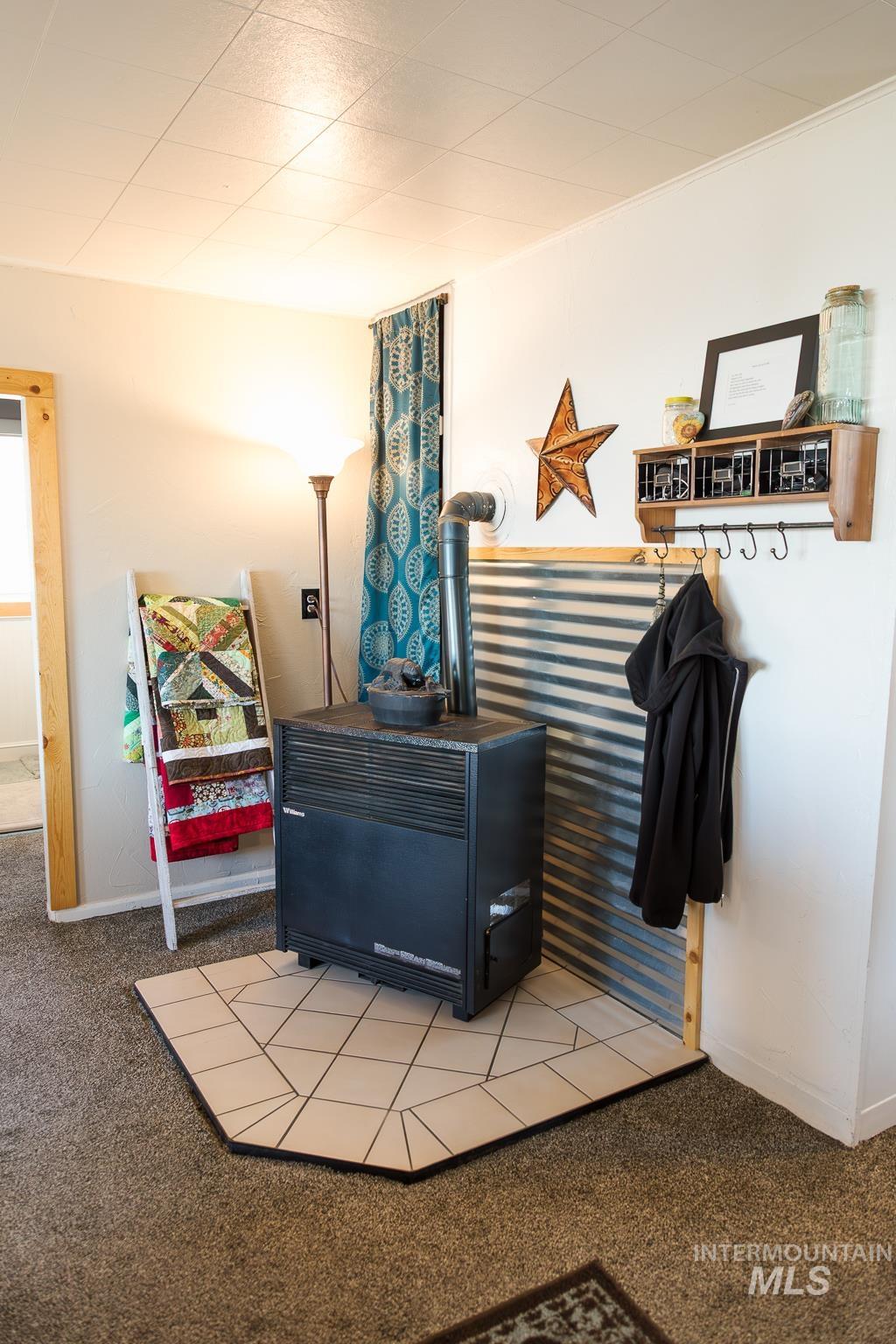 211 NE 3rd AVE, Ontario, Oregon 97914, 3 Bedrooms, 2 Bathrooms, Residential For Sale, Price $194,900, 98978821