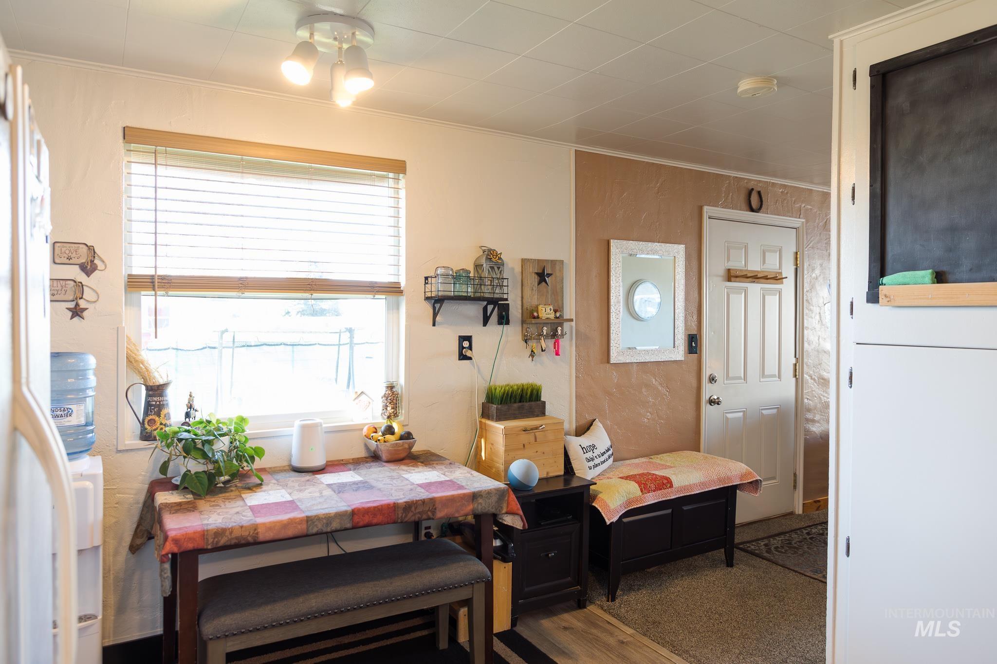 211 NE 3rd AVE, Ontario, Oregon 97914, 3 Bedrooms, 2 Bathrooms, Residential For Sale, Price $194,900, 98978821