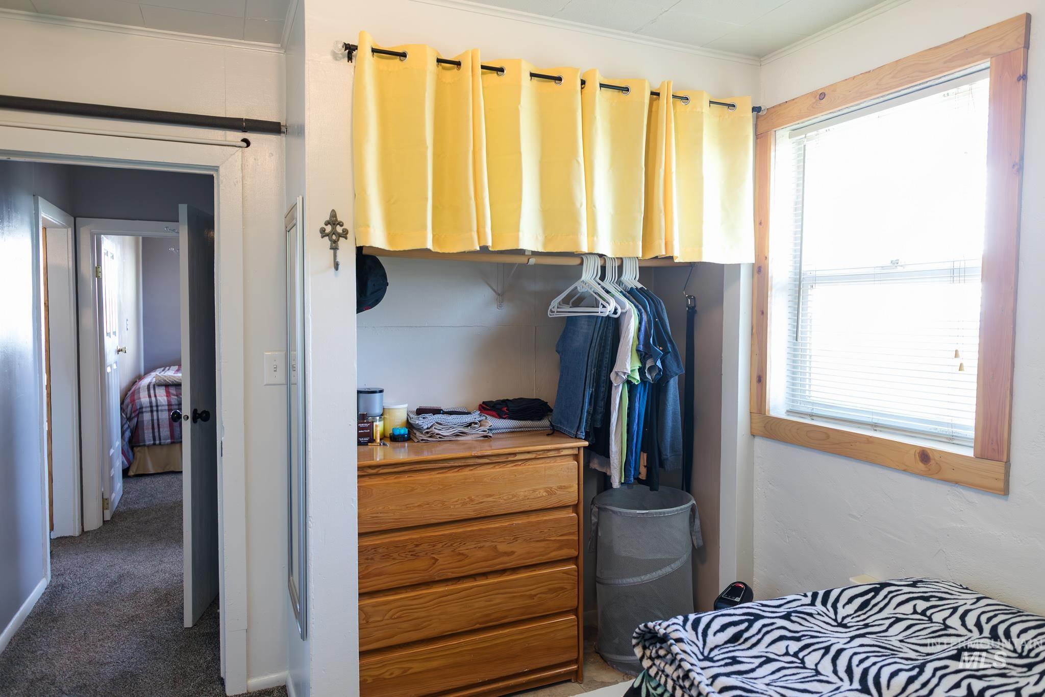 211 NE 3rd AVE, Ontario, Oregon 97914, 3 Bedrooms, 2 Bathrooms, Residential For Sale, Price $194,900, 98978821