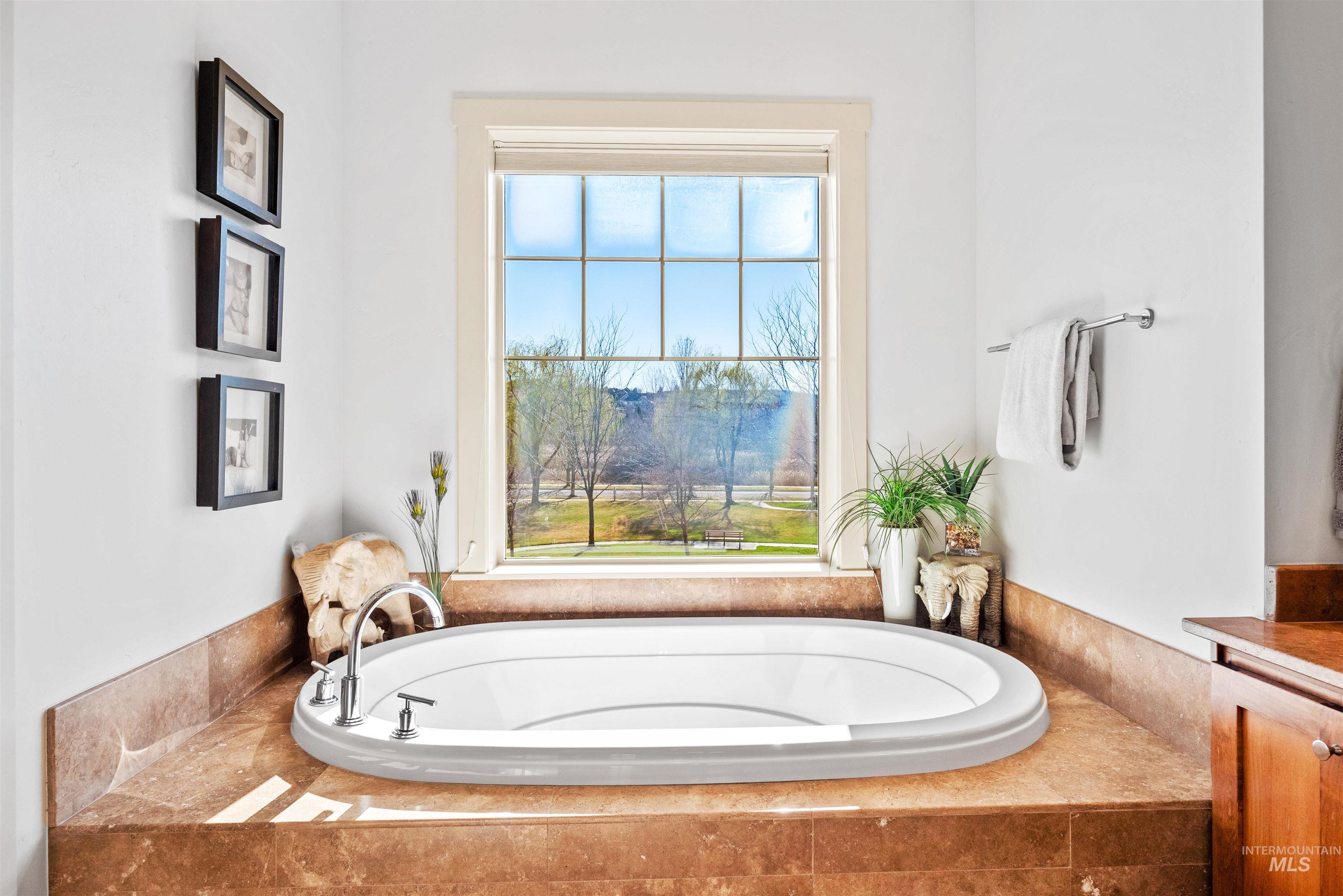 4998 W Parklane Dr, Boise, Idaho 83714, 5 Bedrooms, 4 Bathrooms, Residential For Sale, Price $1,175,000, 98978822