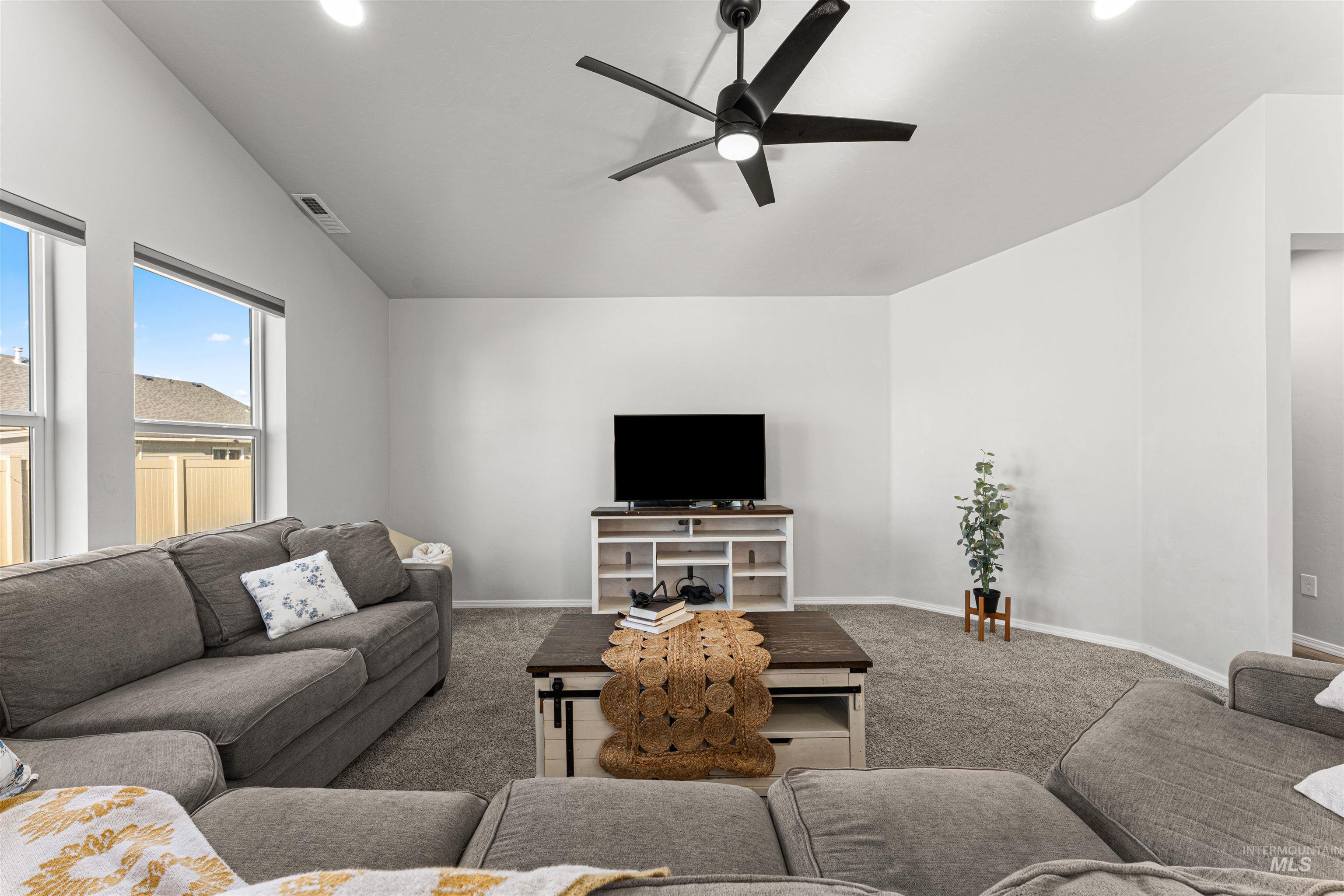 12342 Noreen St., Caldwell, Idaho 83607, 3 Bedrooms, 2 Bathrooms, Residential For Sale, Price $405,000, 98978823