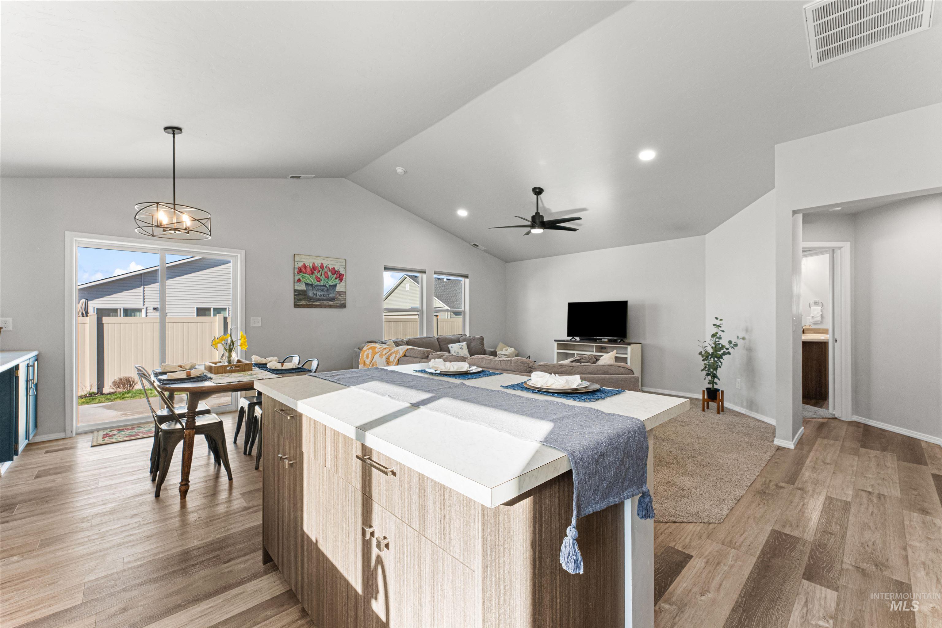 12342 Noreen St., Caldwell, Idaho 83607, 3 Bedrooms, 2 Bathrooms, Residential For Sale, Price $405,000, 98978823