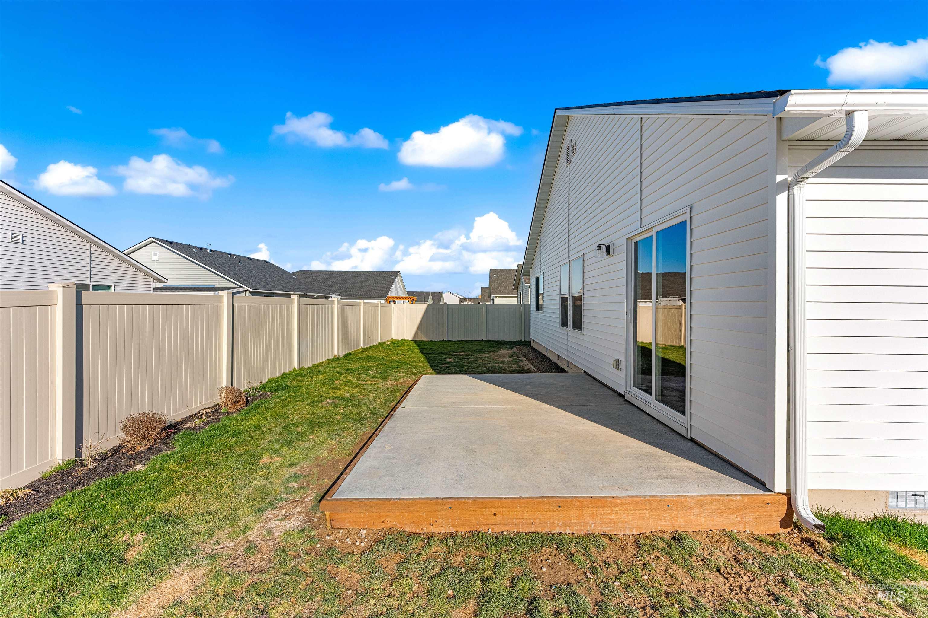 12342 Noreen St., Caldwell, Idaho 83607, 3 Bedrooms, 2 Bathrooms, Residential For Sale, Price $400,000,MLS 98978823